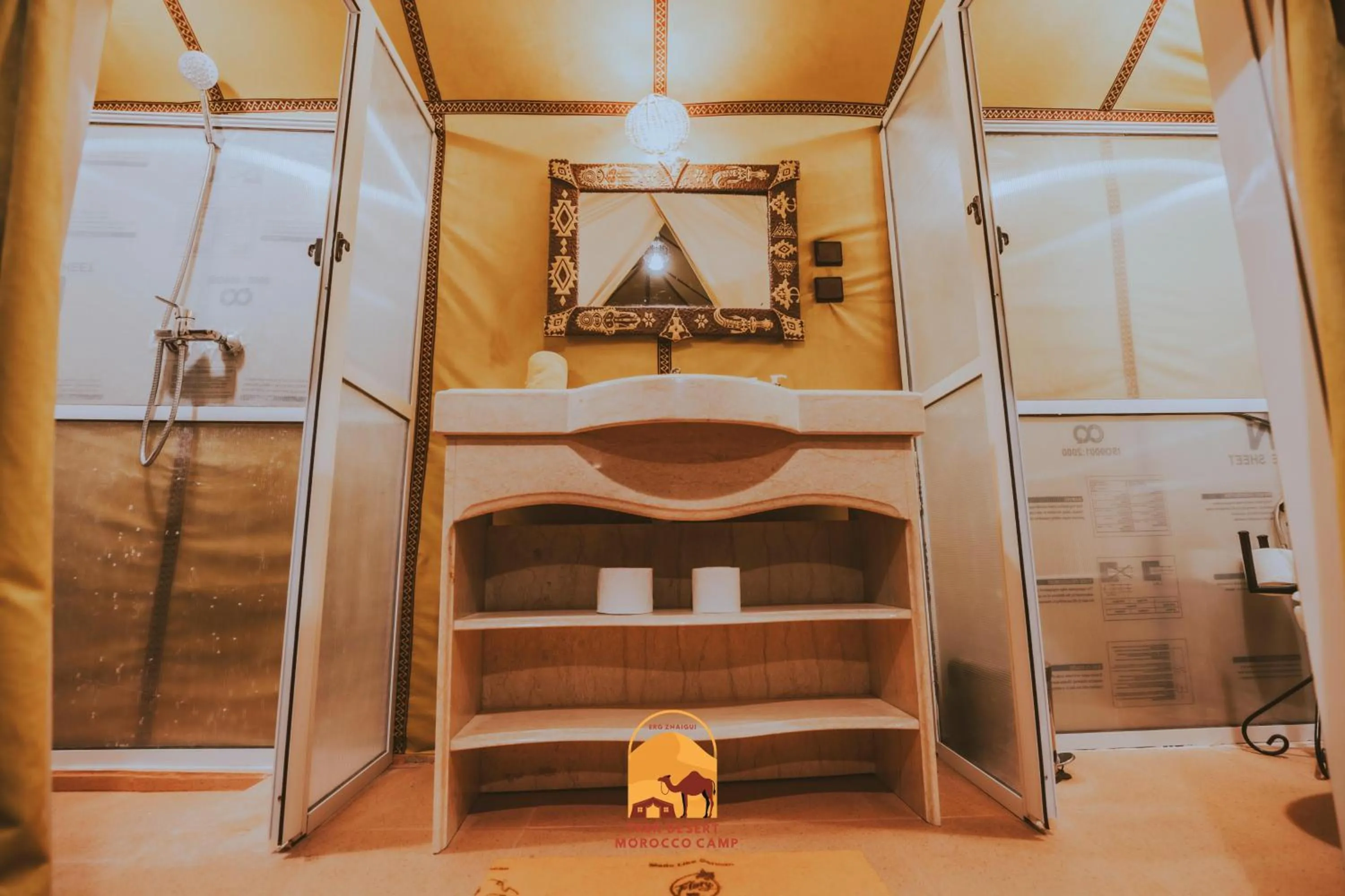 Shower in Trek desert Morocco Sarl