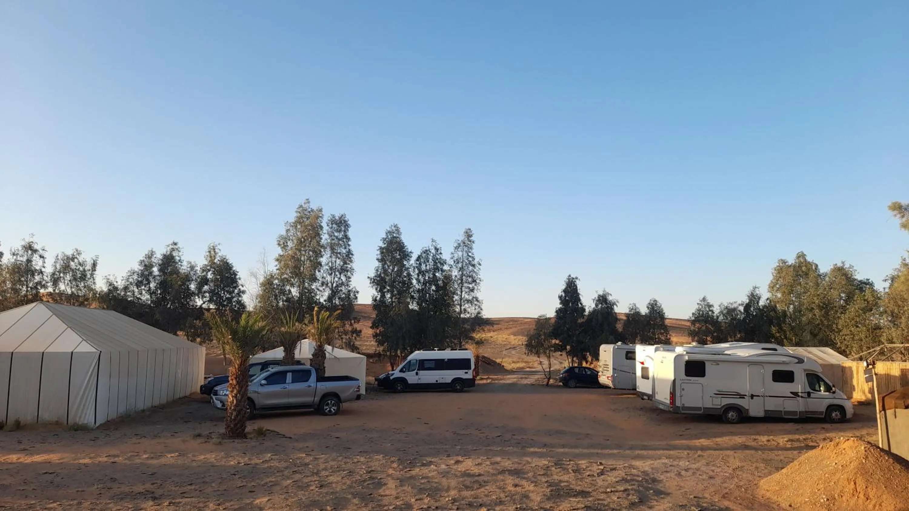 Parking in Trek desert Morocco Sarl