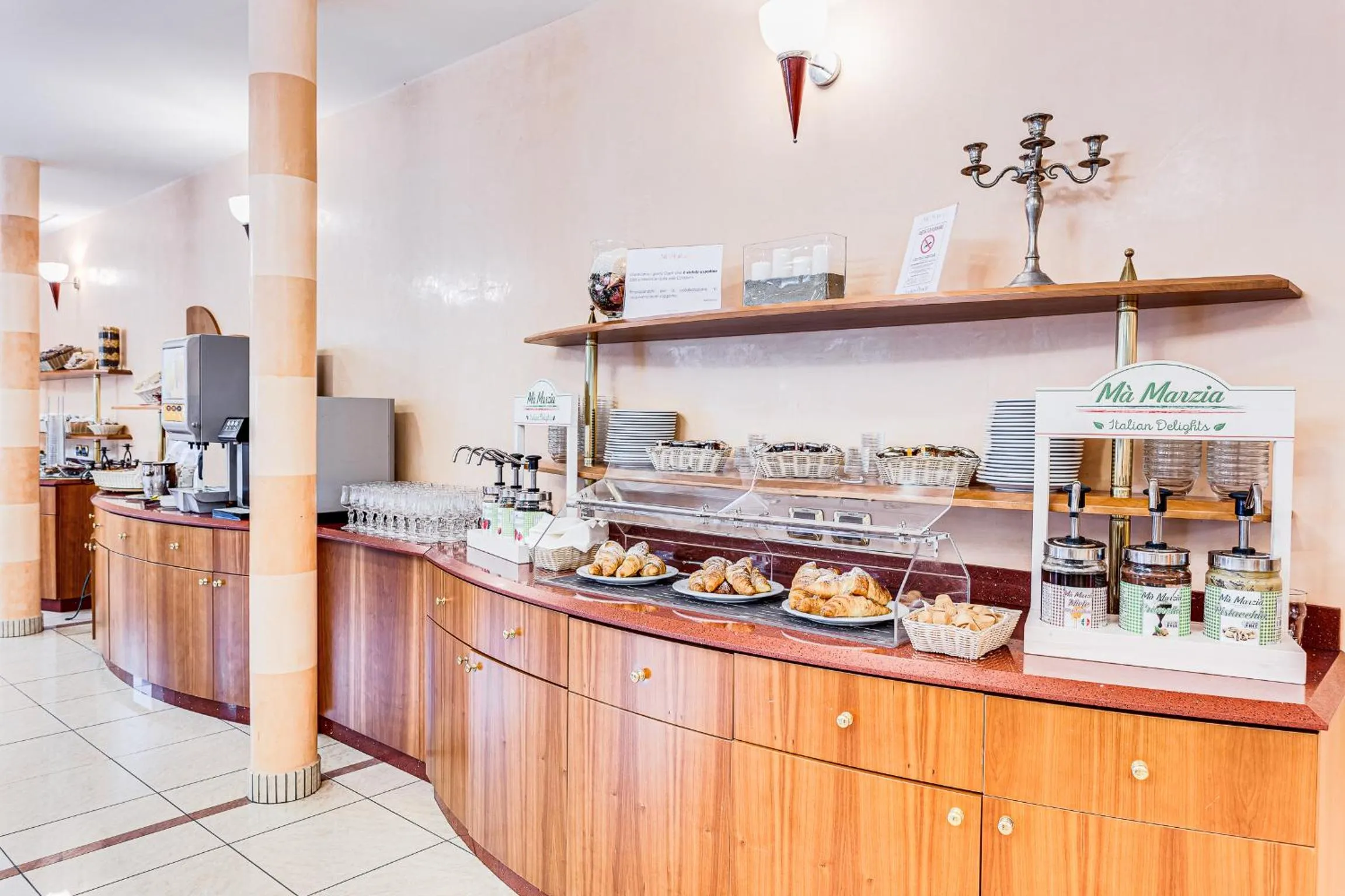 Buffet breakfast in HOTEL VILLA MARIA