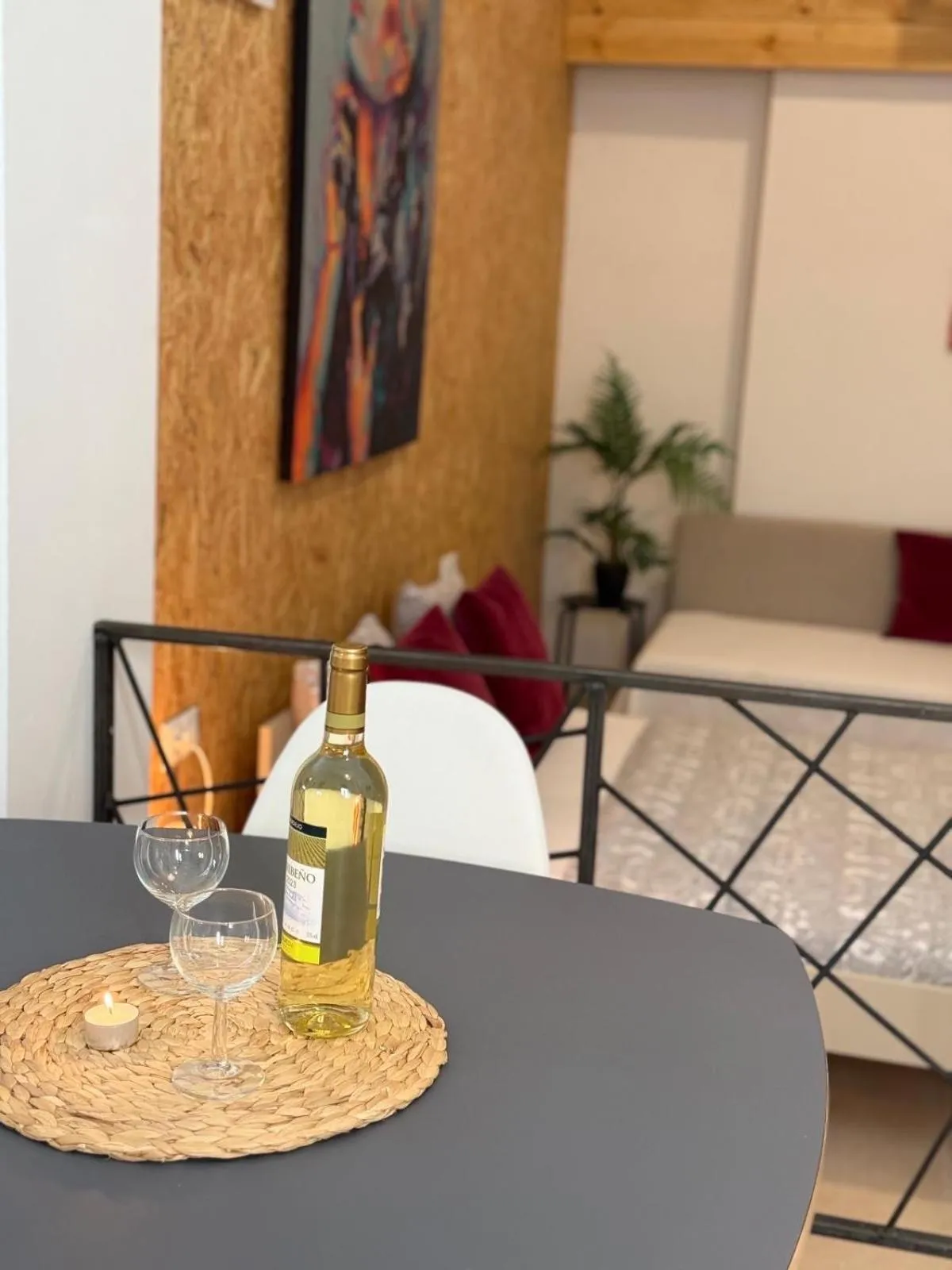 Dining area in Soho Boho Apartments - with sunny rooftop terrace and fiber optic internet