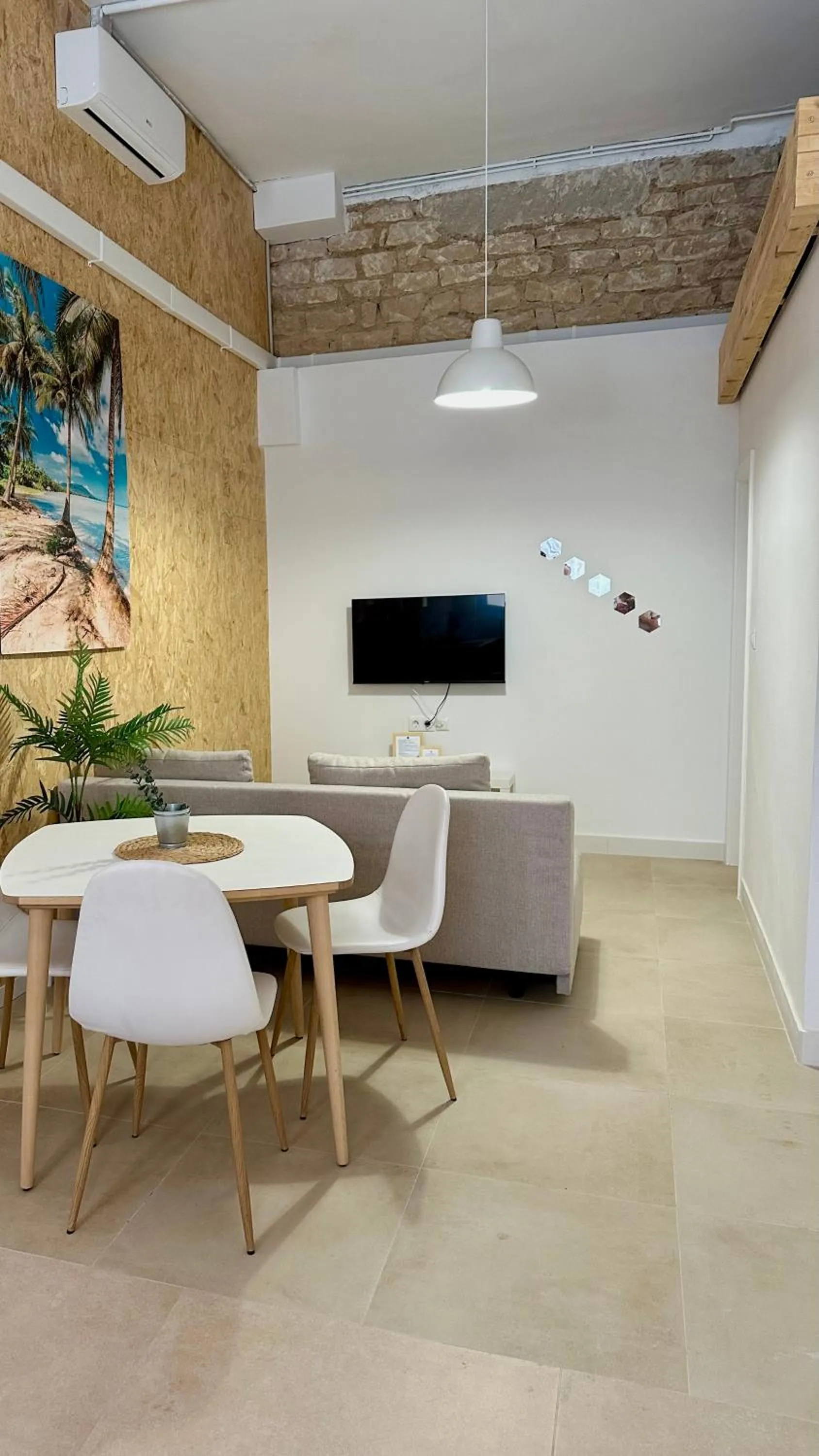 TV and multimedia in Soho Boho Apartments - with sunny rooftop terrace and fiber optic internet