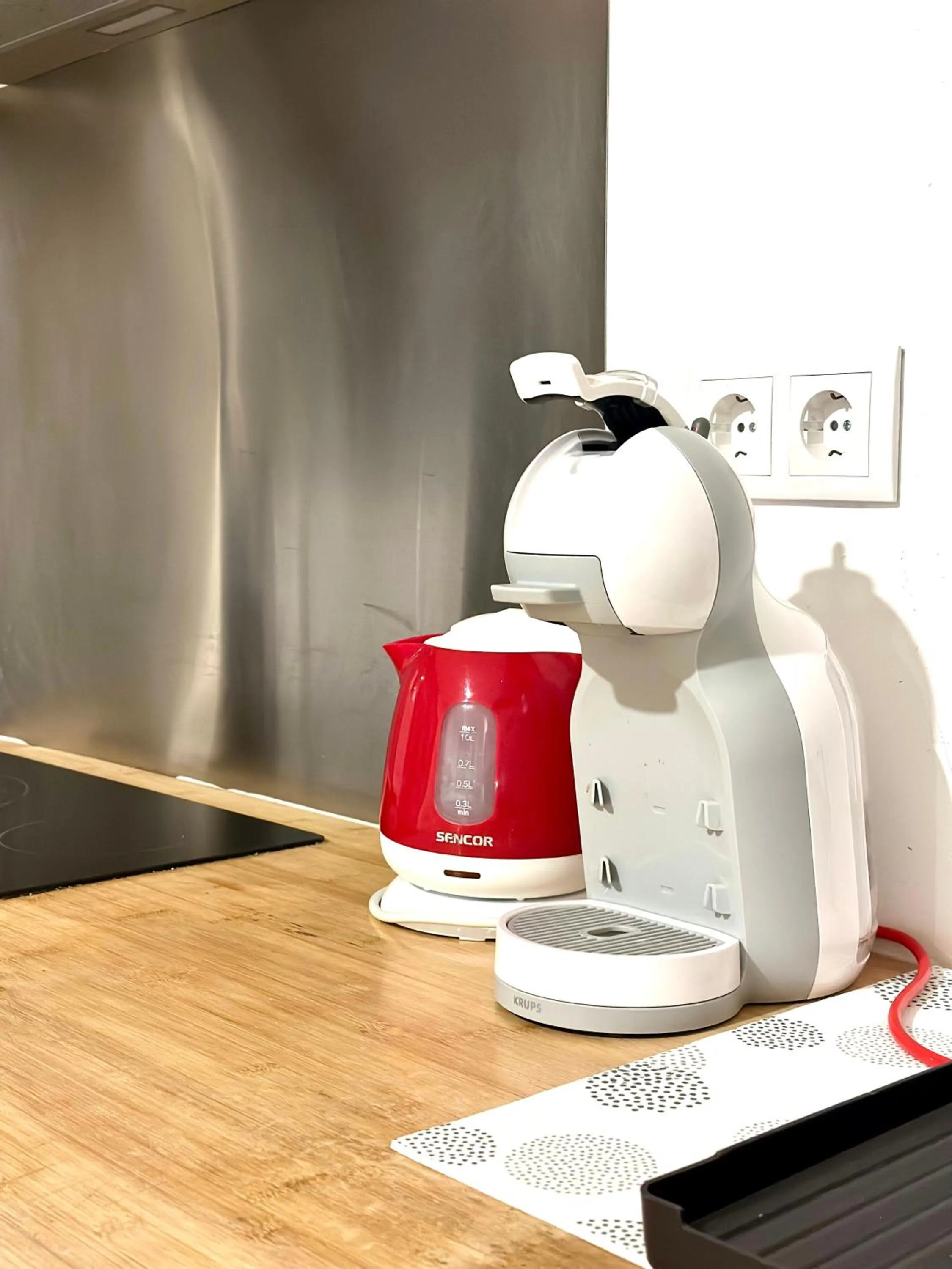 Coffee/tea facilities in Soho Boho Apartments - with sunny rooftop terrace and fiber optic internet