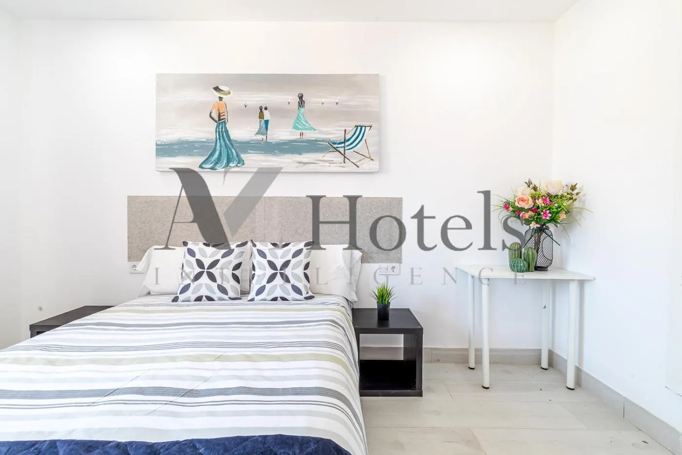 Bedroom, Bed in AYZ Silvela - Auto check-in property