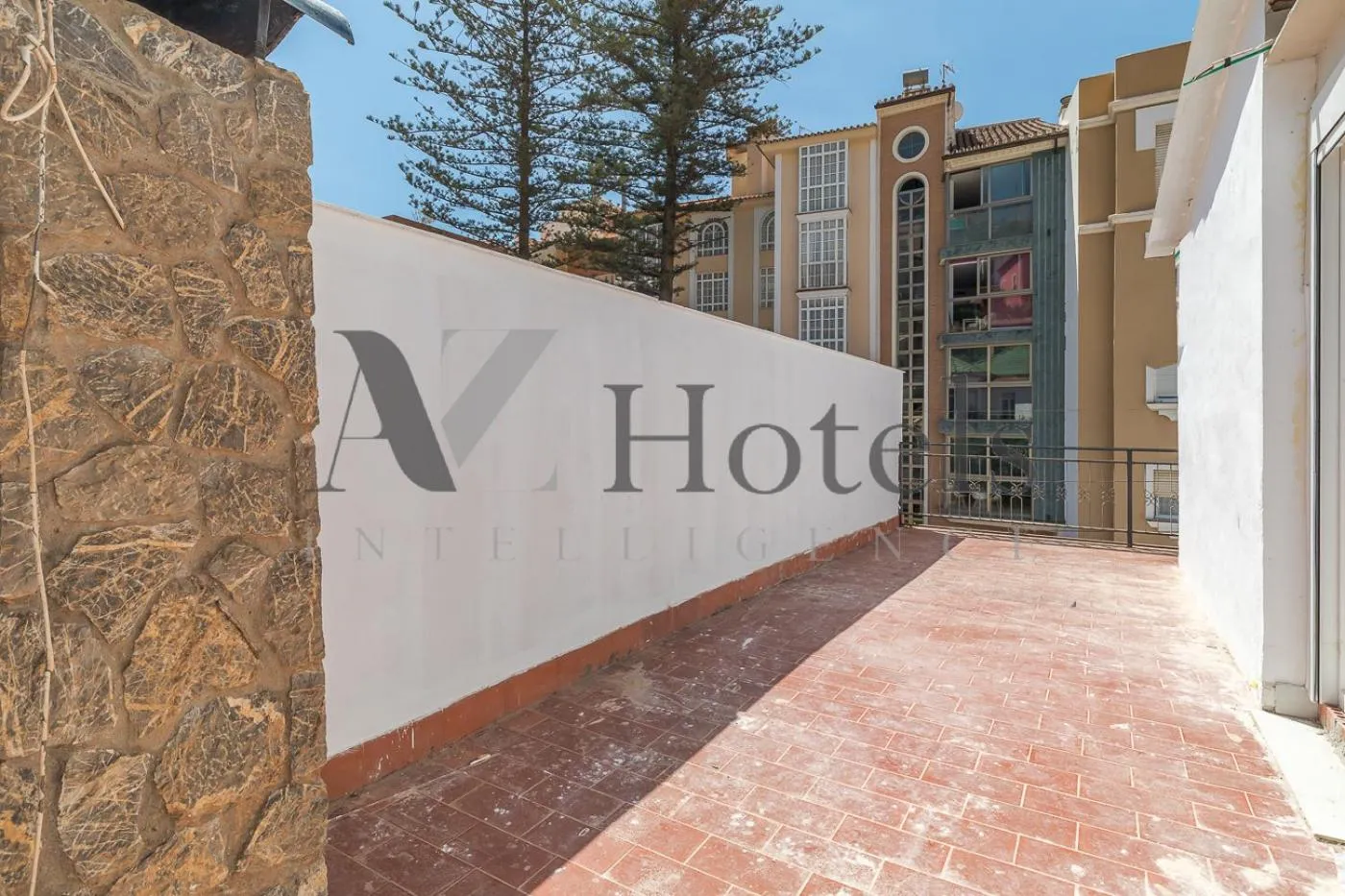 Balcony/Terrace in AYZ Silvela - Auto check-in property