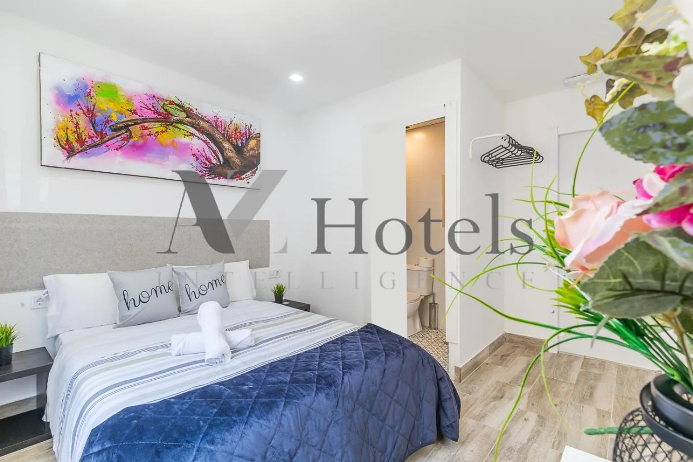 Photo of the whole room, Bed in AYZ Silvela - Auto check-in property