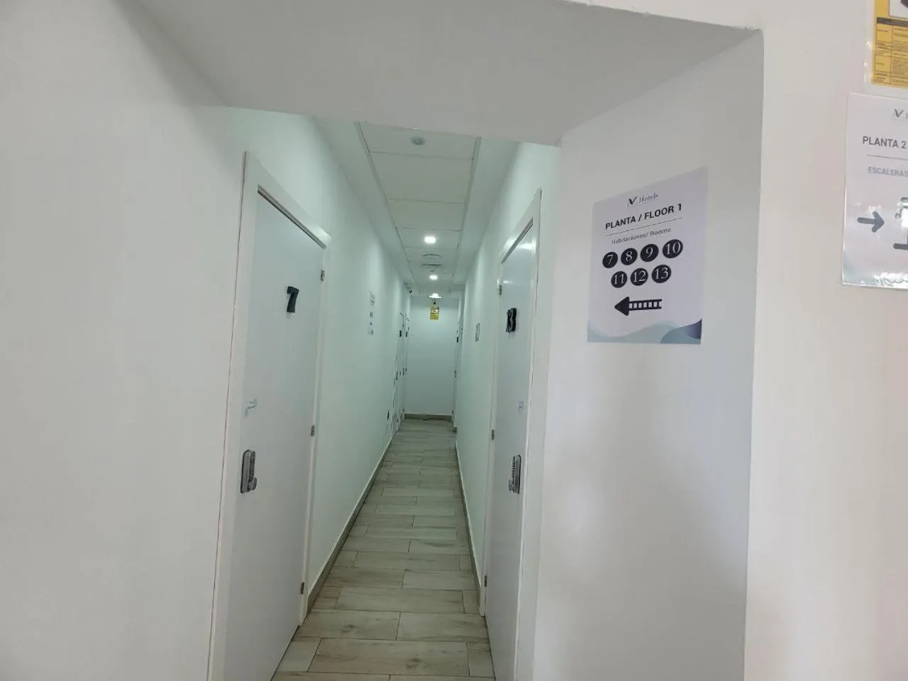 AYZ Silvela - Auto check-in property