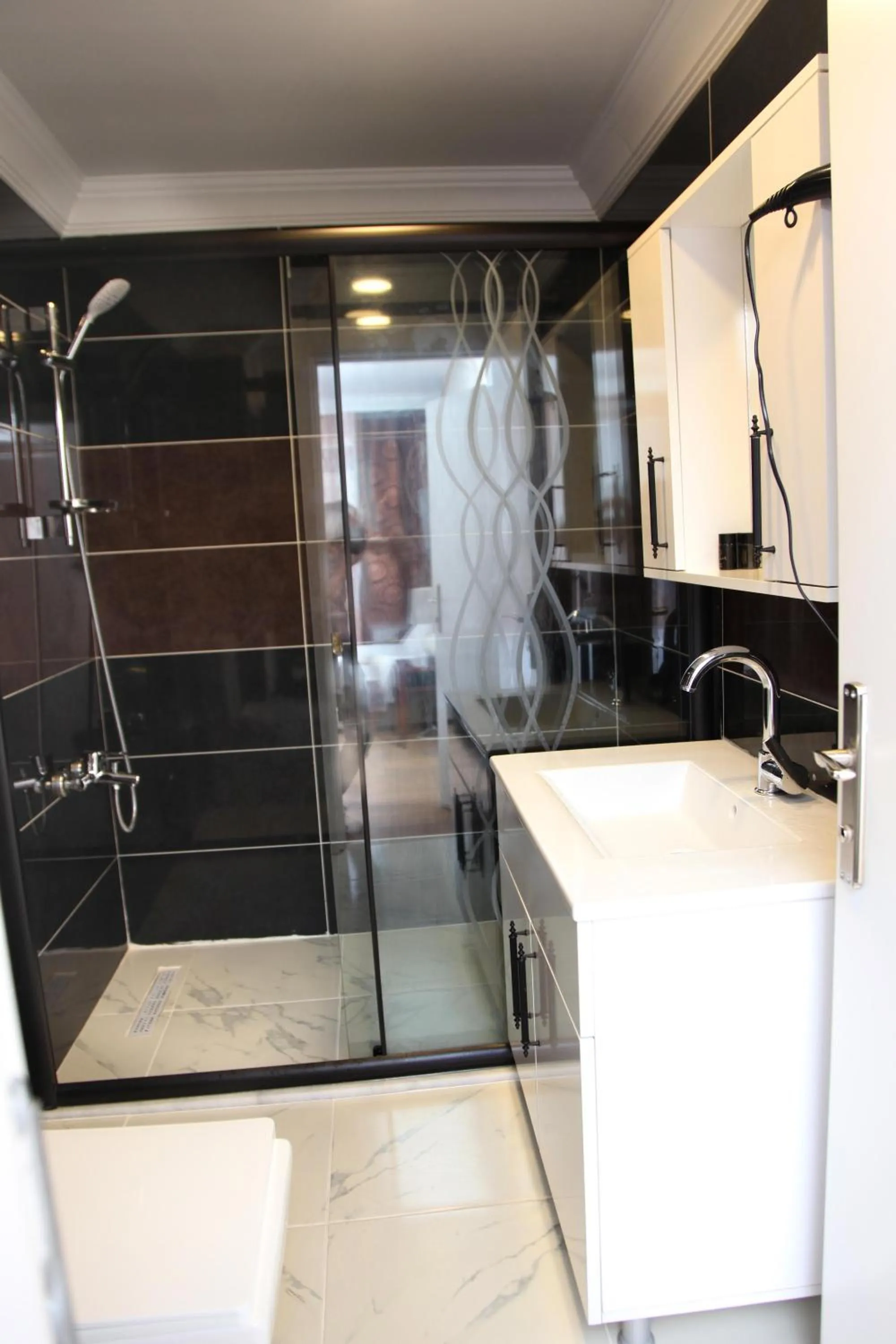 Bathroom in Çamlıca Tower Hotel