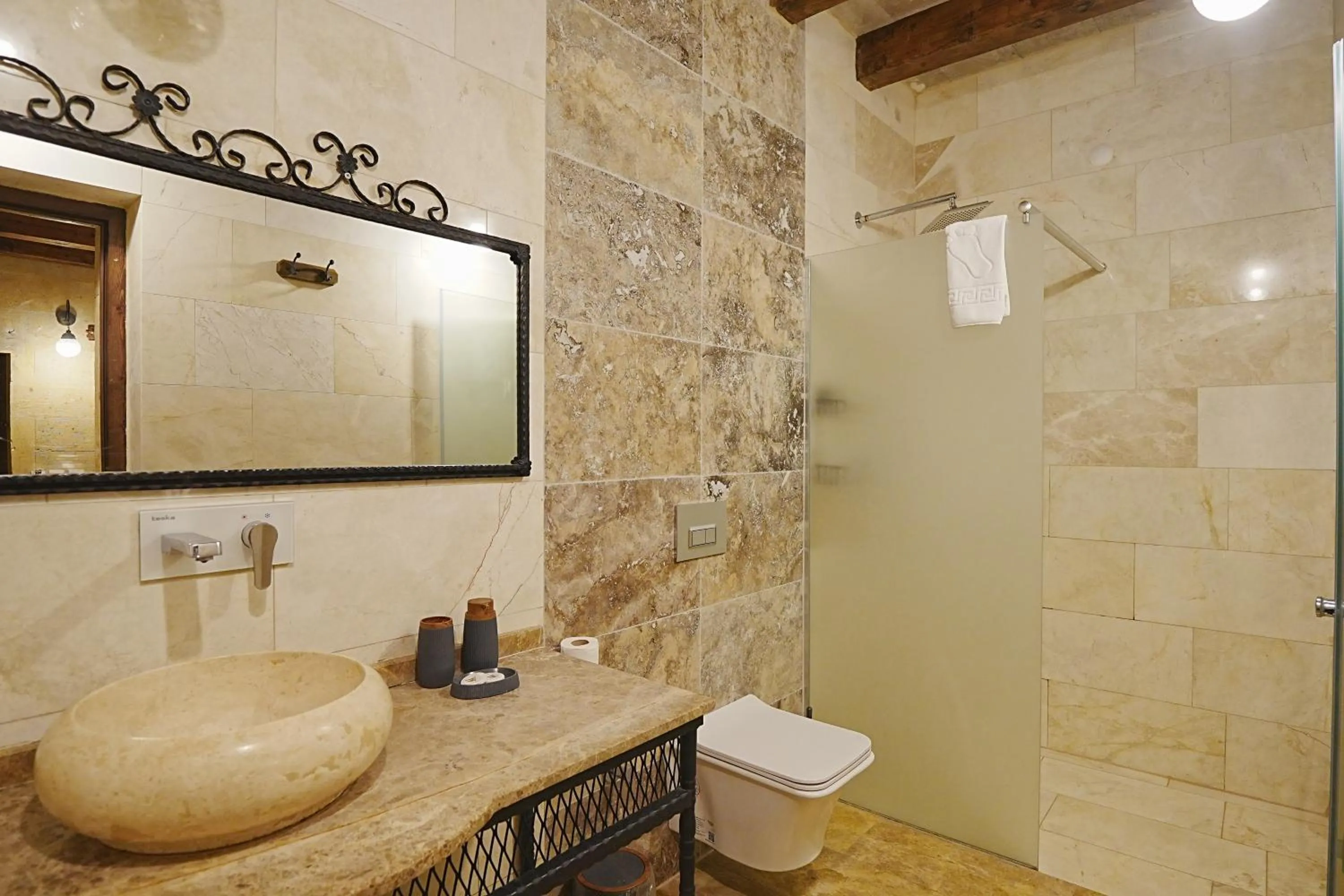 Toilet in Kayra Cave Suites