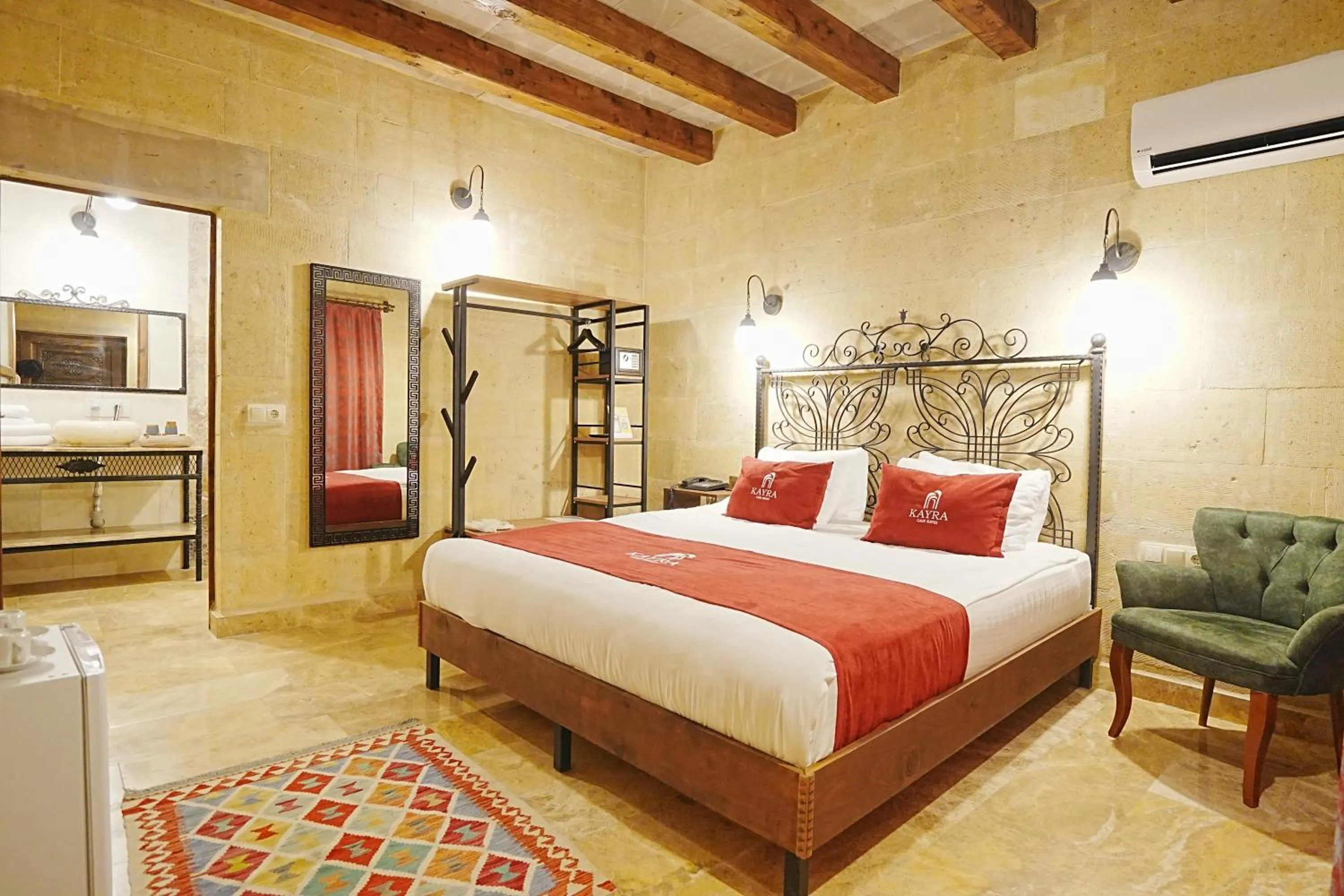 Bed in Kayra Cave Suites