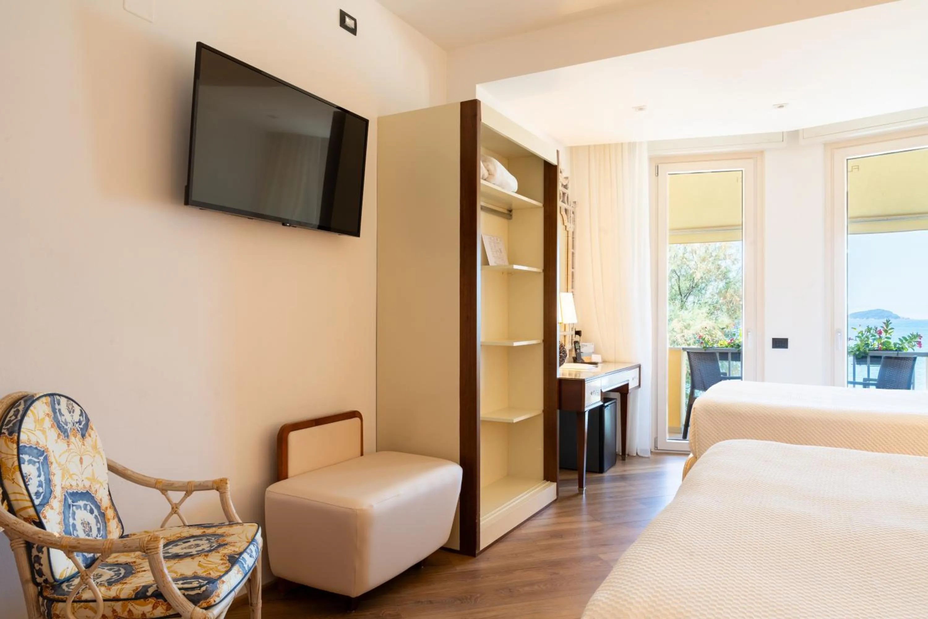 Bed in Hotel Florida Lerici