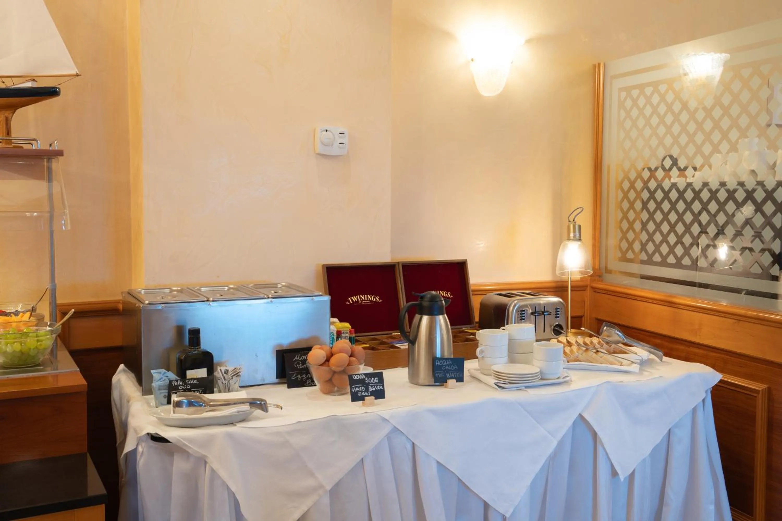 Food and drinks in Hotel Florida Lerici