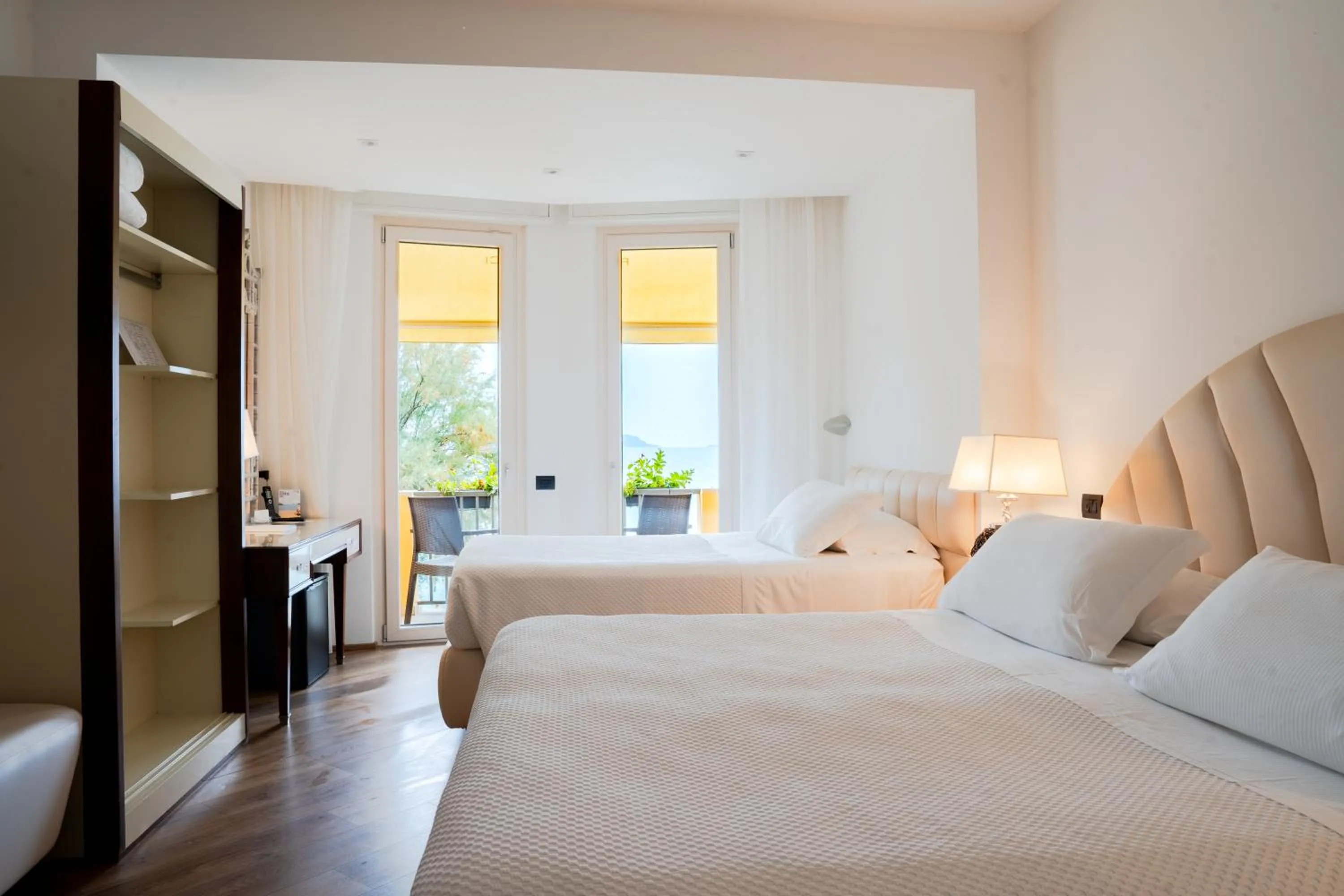 Bed in Hotel Florida Lerici