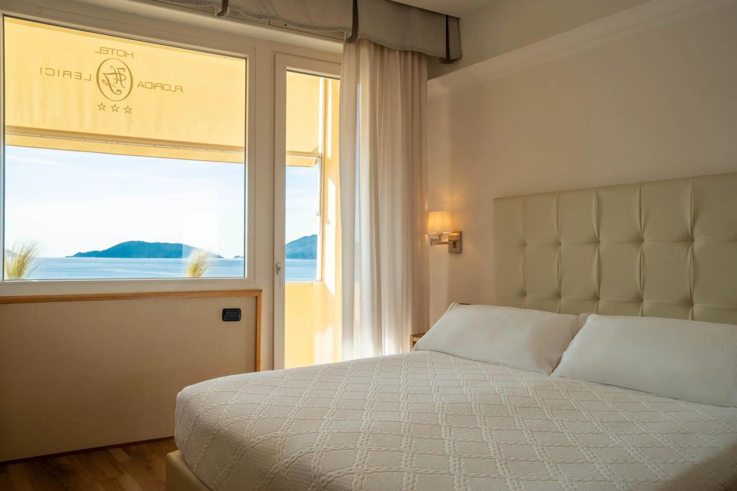 Bed in Hotel Florida Lerici
