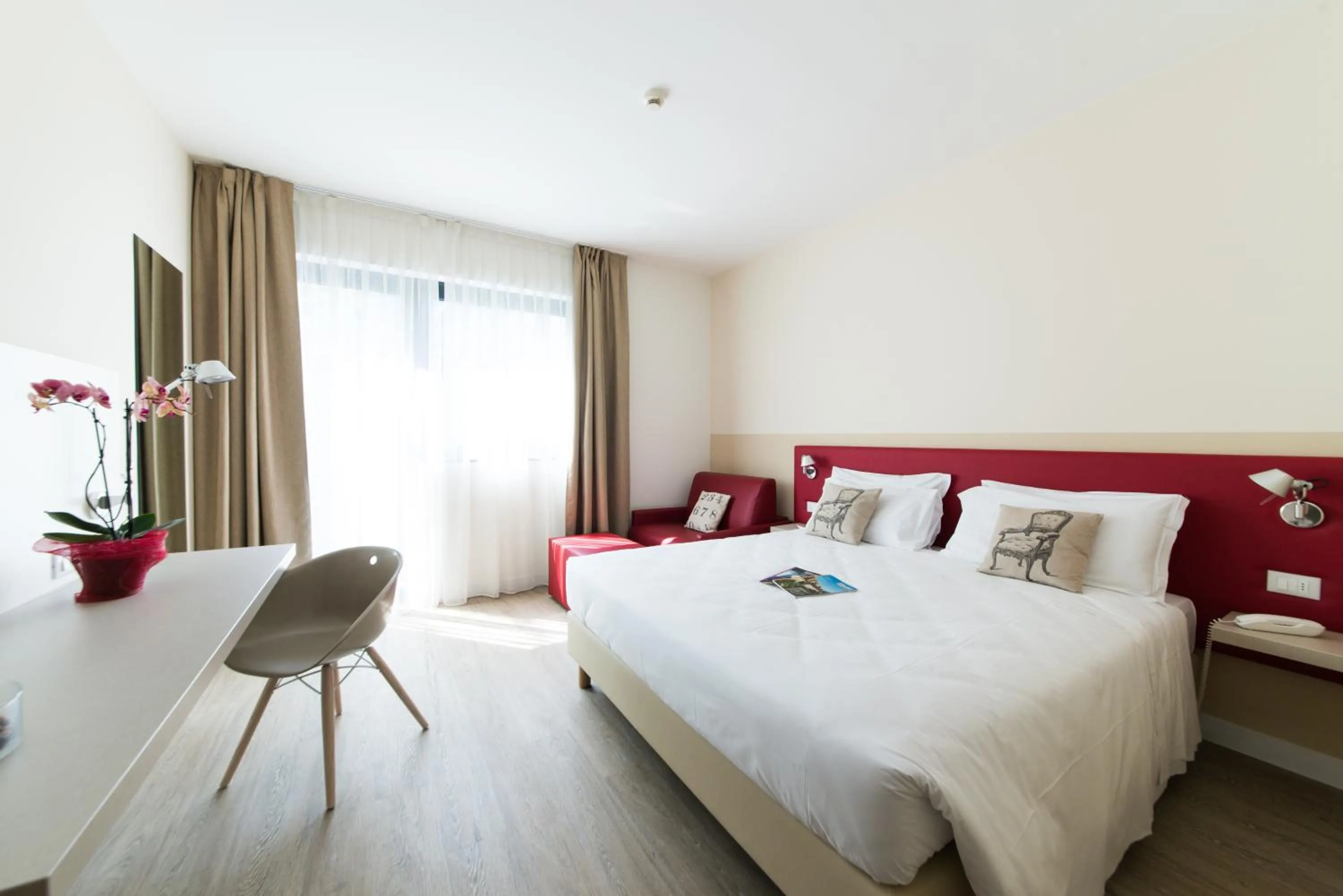 Bed in Airport Hotel Bergamo