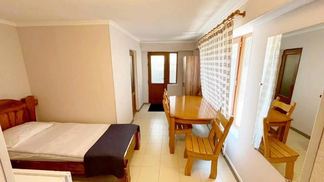 Photo of the whole room, Bed in Dil Hill by Sam