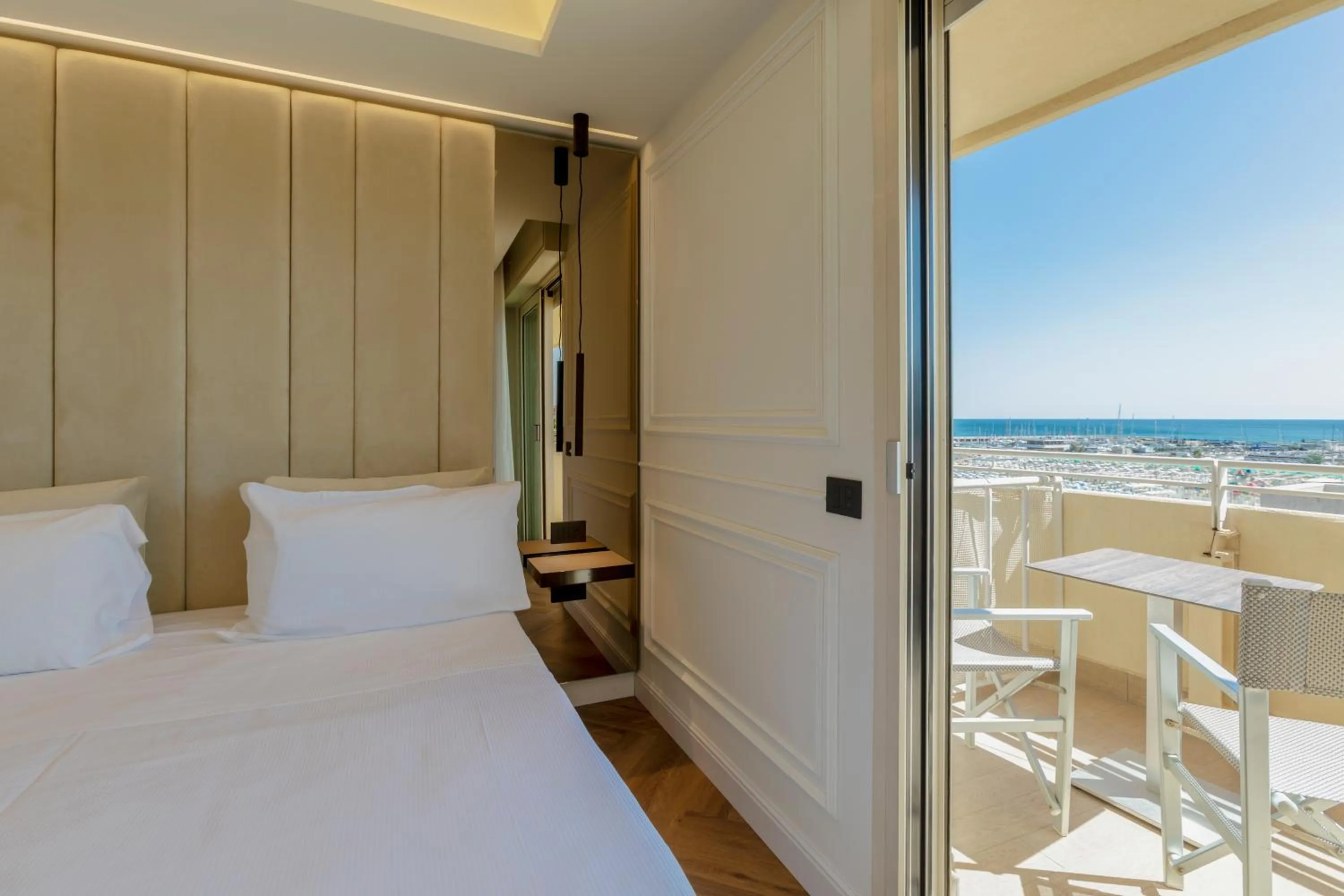 Bed in Park Hotel Cattolica & Restaurant