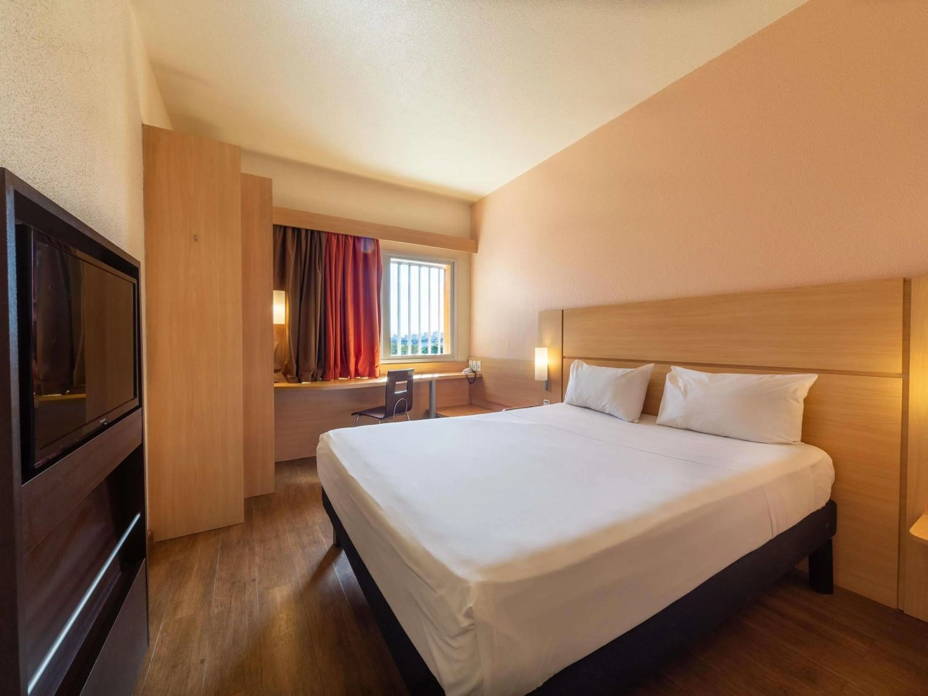 Bedroom, Bed in ibis Manaus Distrito Industrial