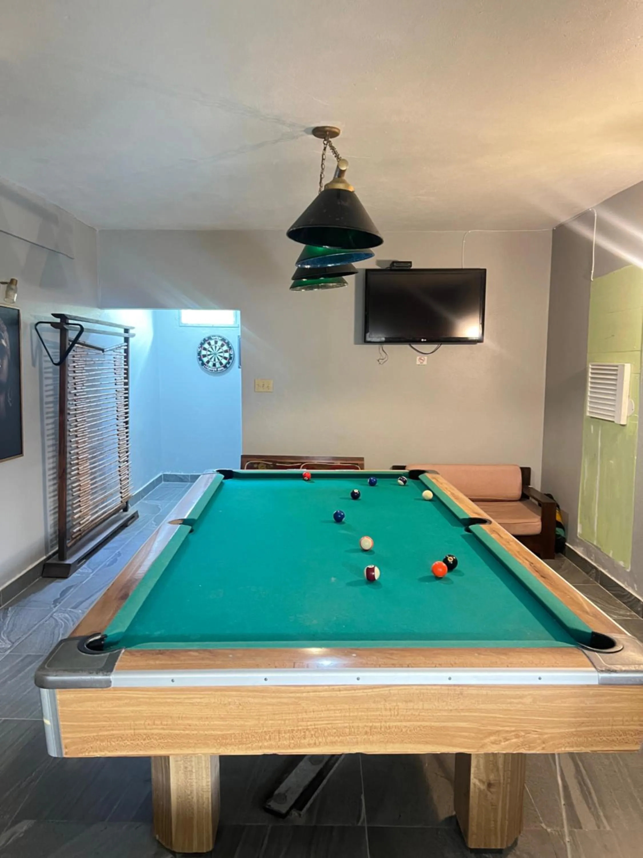 Billiard in Ocean Palms