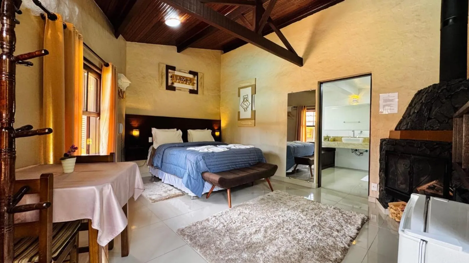 Bed in Vila Eremita Pousada