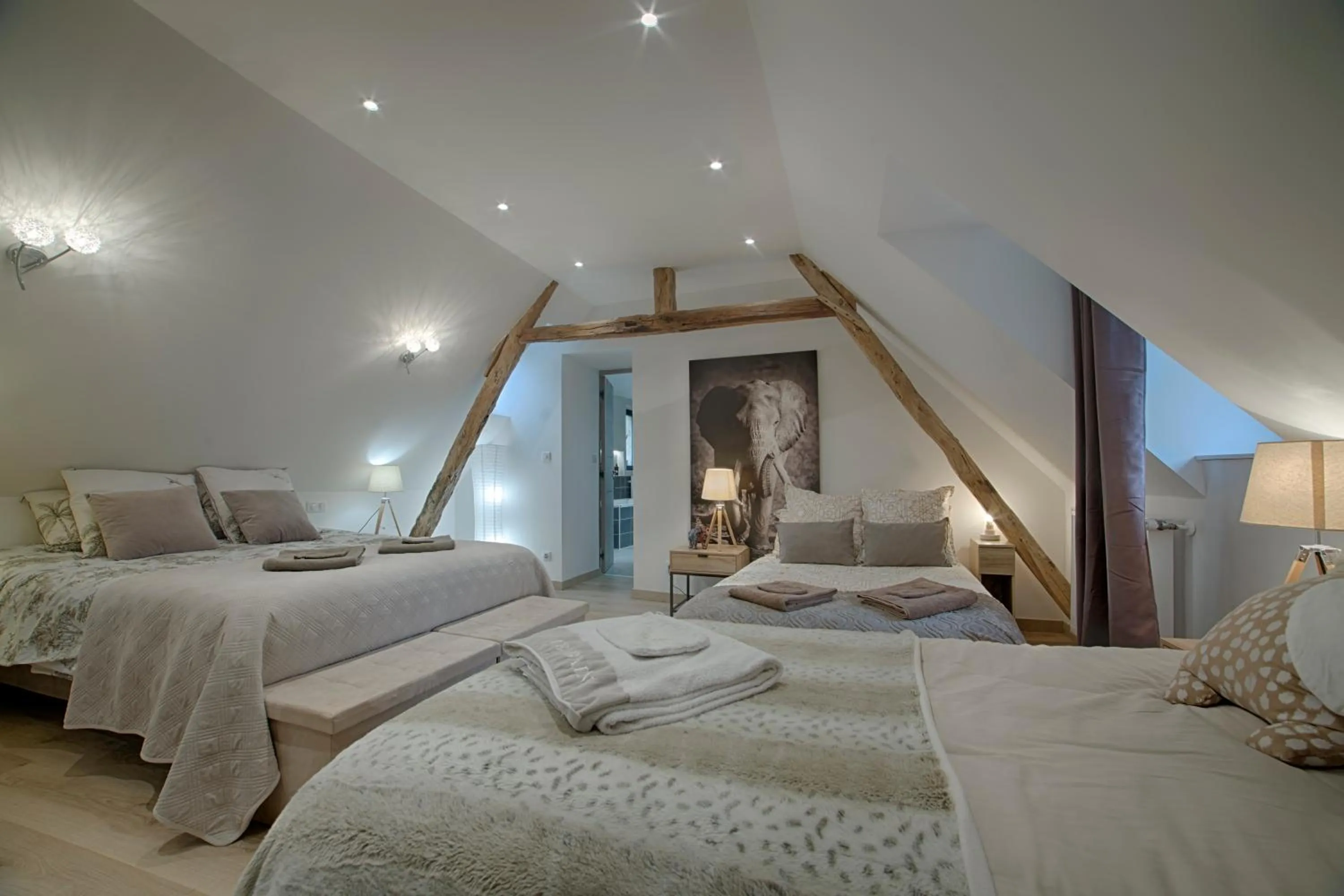 Bedroom, Bed in Ferme des Petites Oreilles 4 étoiles