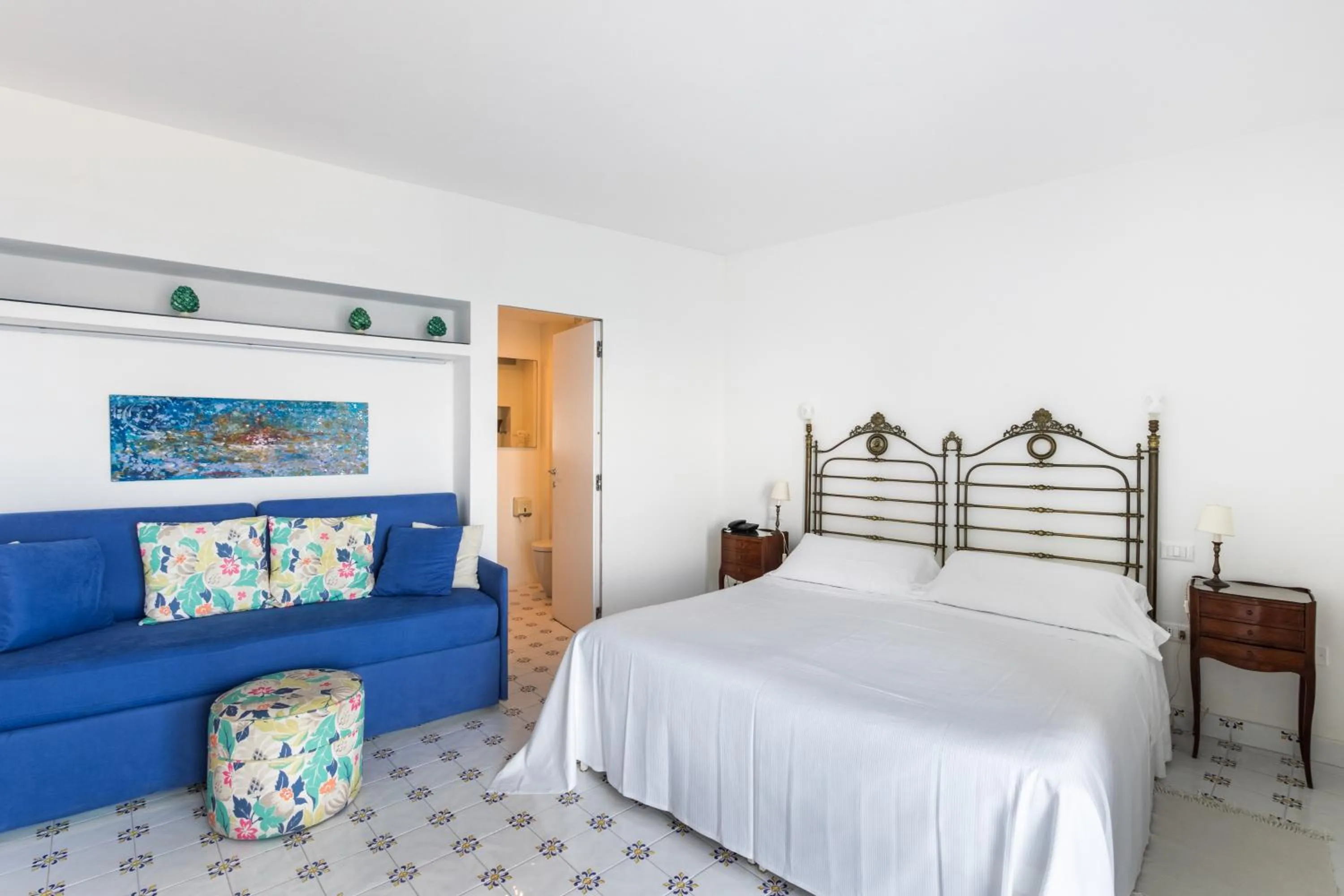 Photo of the whole room, Bed in Giuggiulena