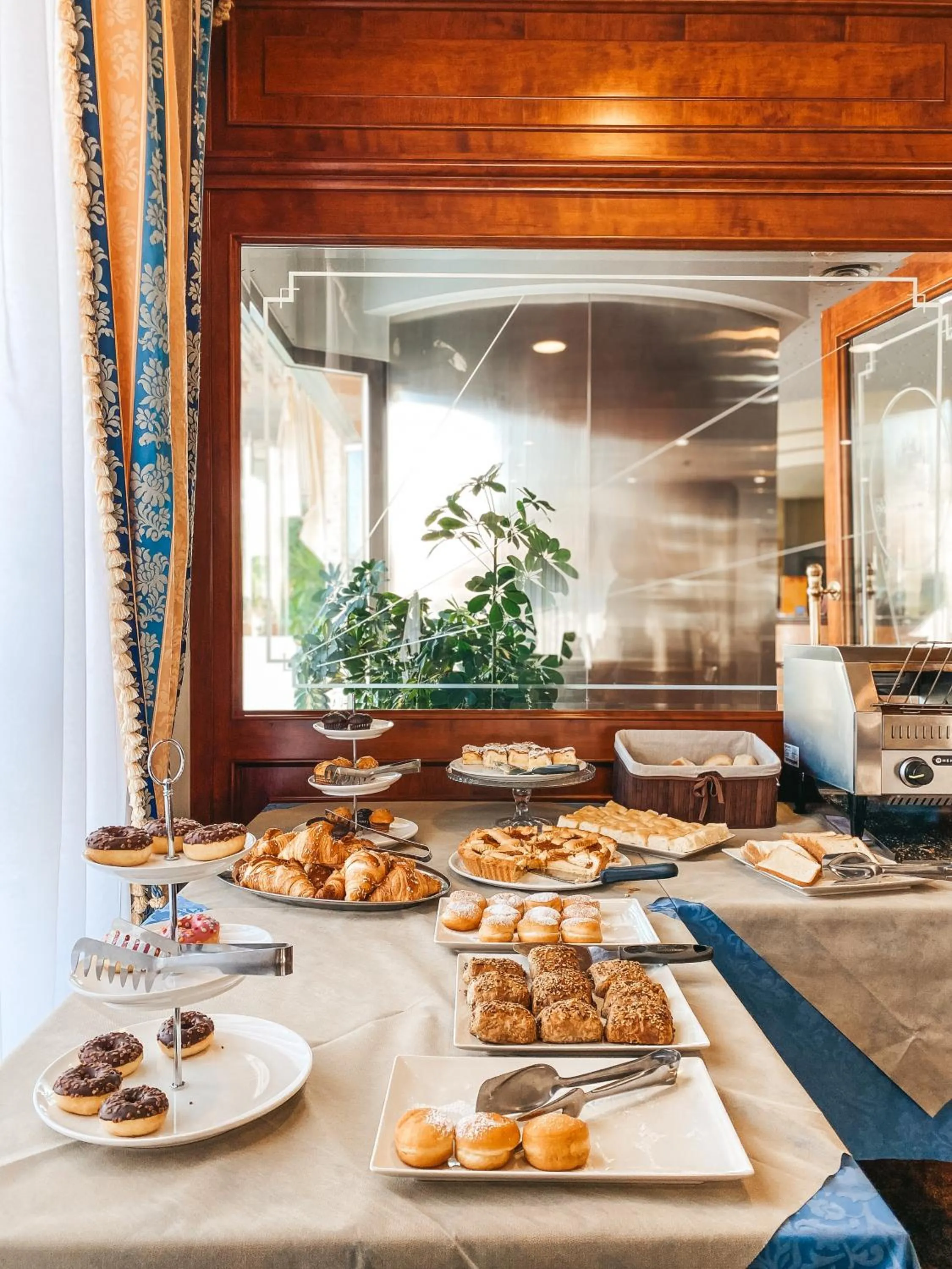 Food and drinks in Hotel President Venezia