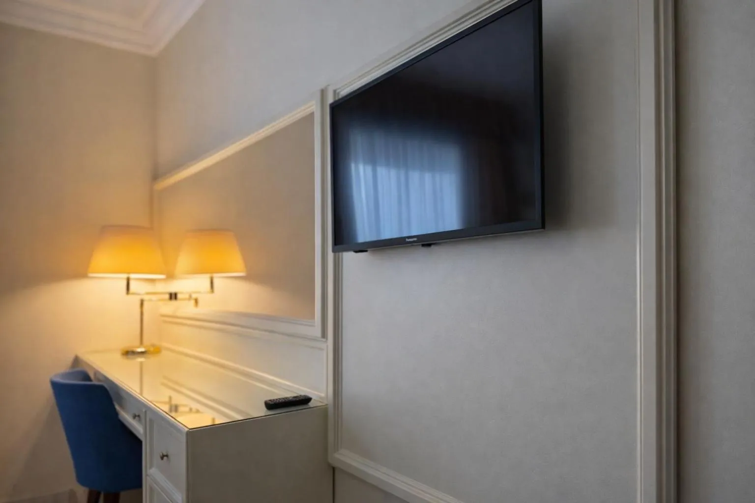 TV and multimedia in Hotel President Venezia