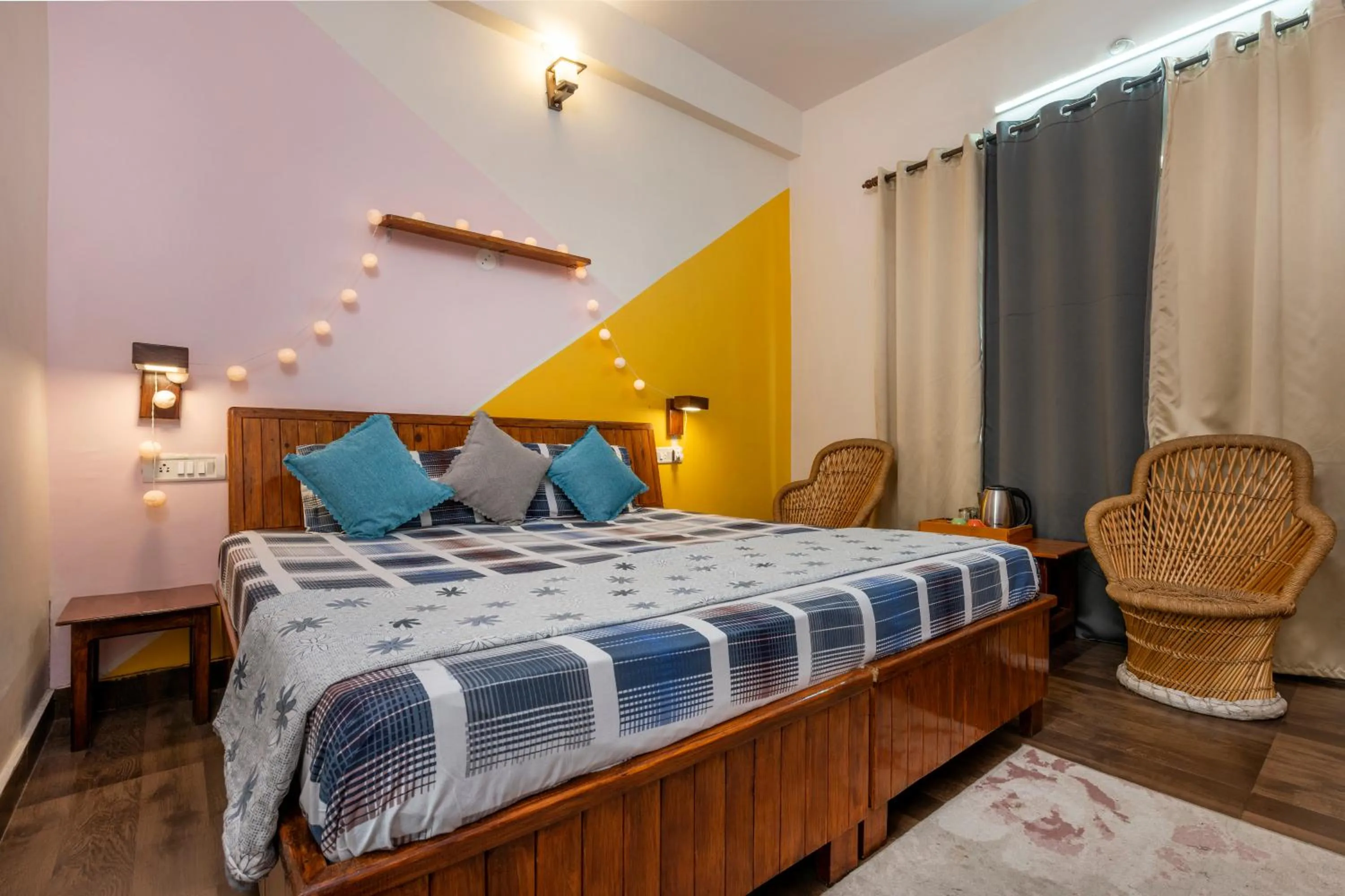 King Room with Garden View - single occupancy in The Birdhouse Villa