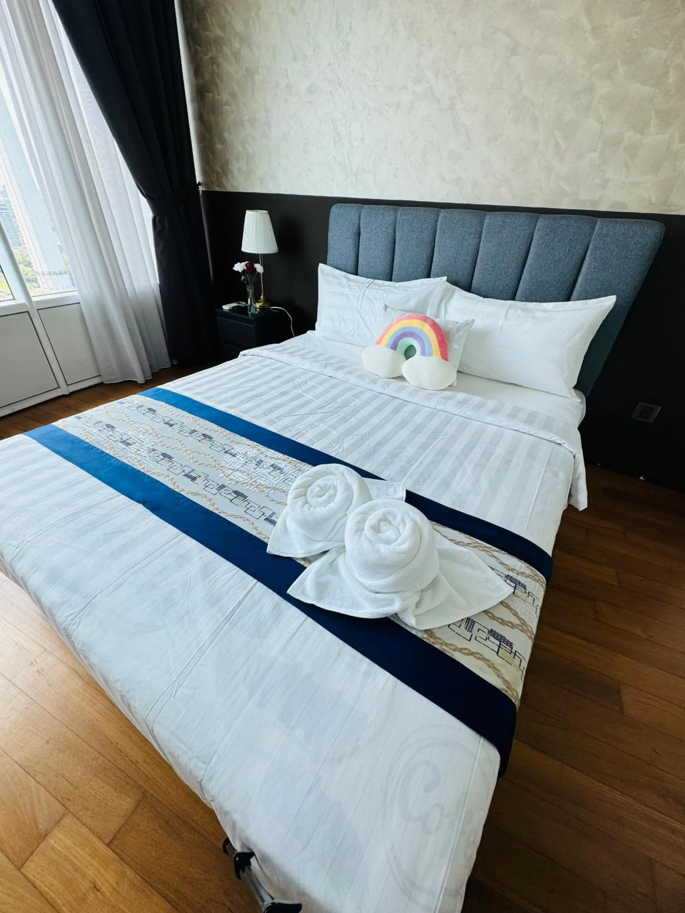 Bed in Vortex Suites klcc by Rit