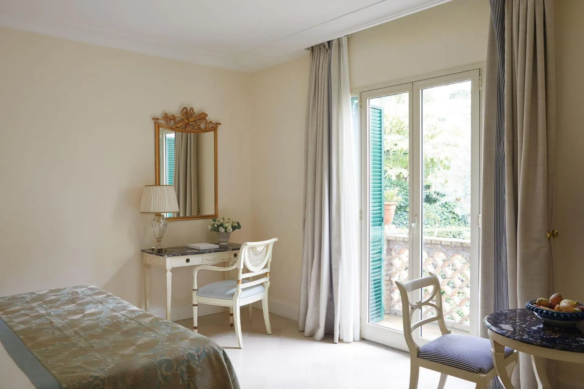 Bedroom, Bed in Villa Sant'Andrea, A Belmond Hotel, Taormina Mare