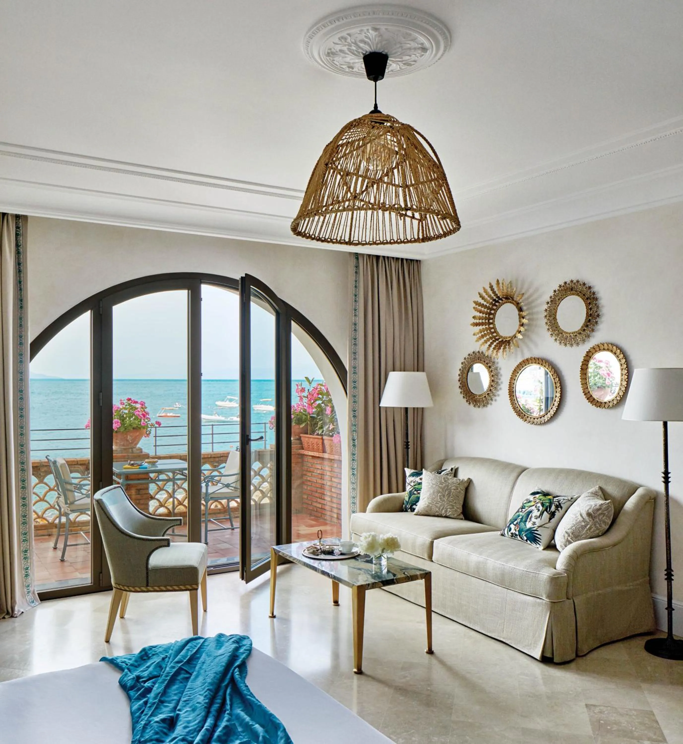 Living room in Villa Sant'Andrea, A Belmond Hotel, Taormina Mare