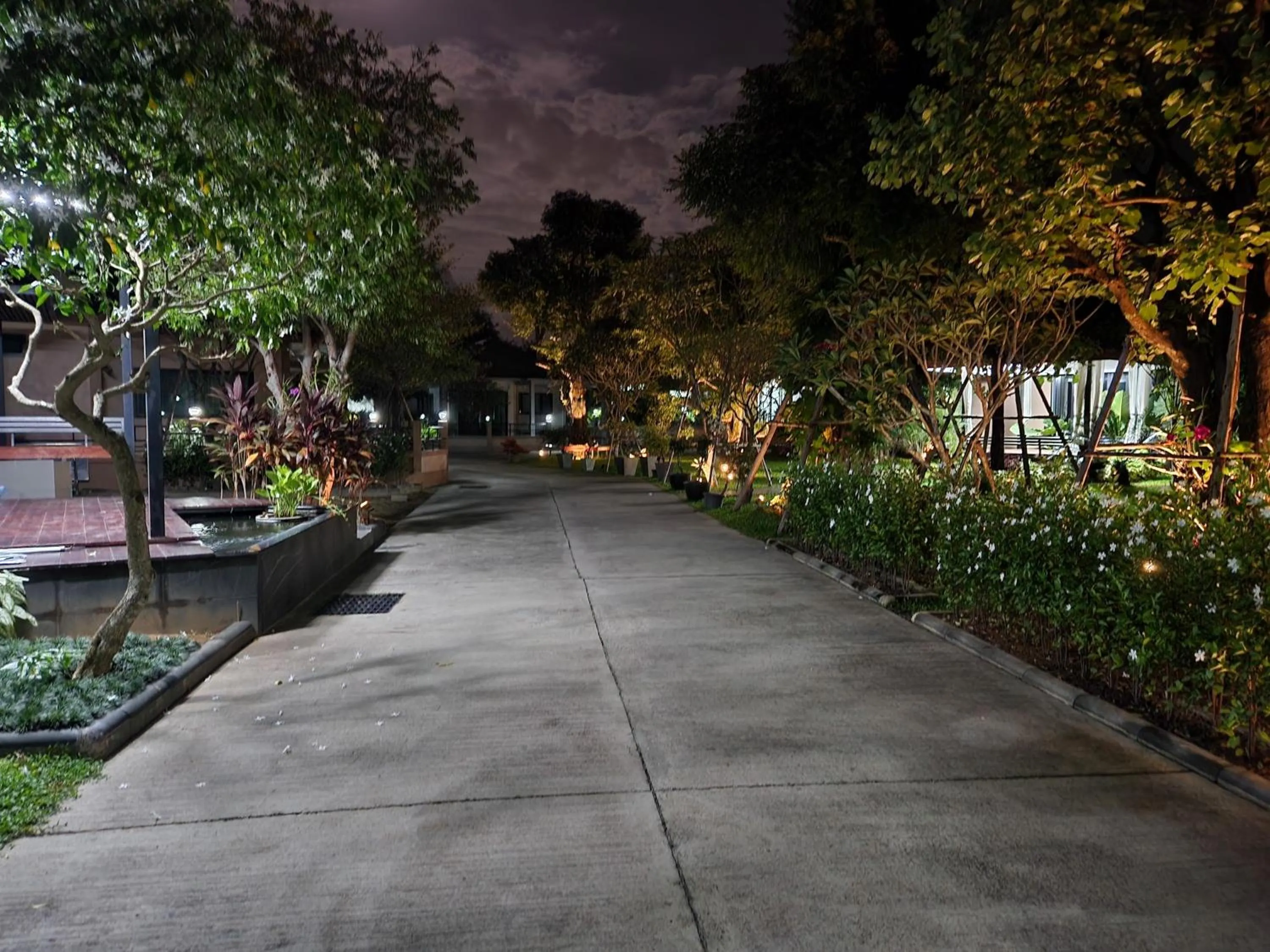Garden view in Baan Nern Khao Resort Pattaya