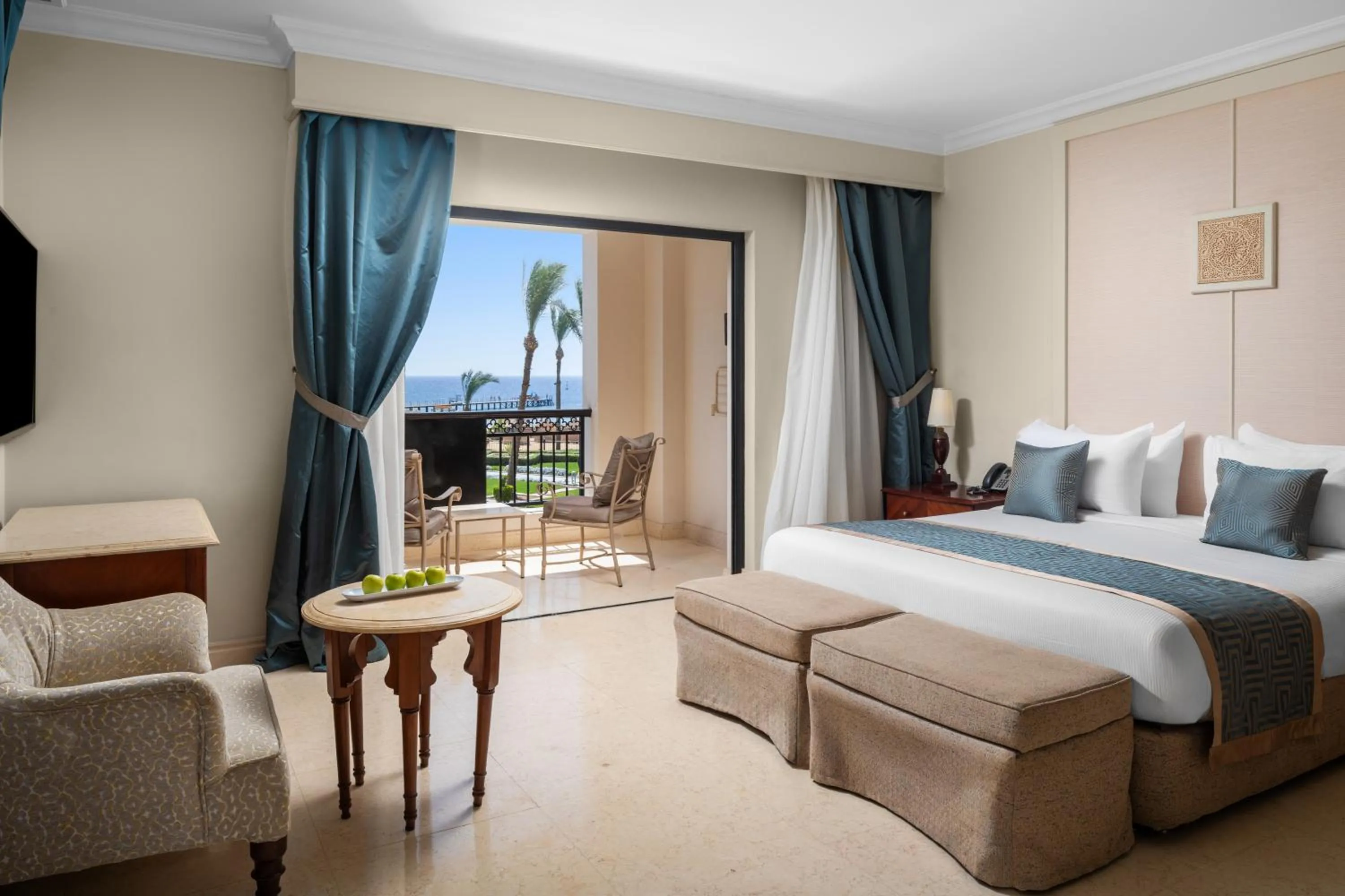 Bed in Pickalbatros Sands Port Ghalib