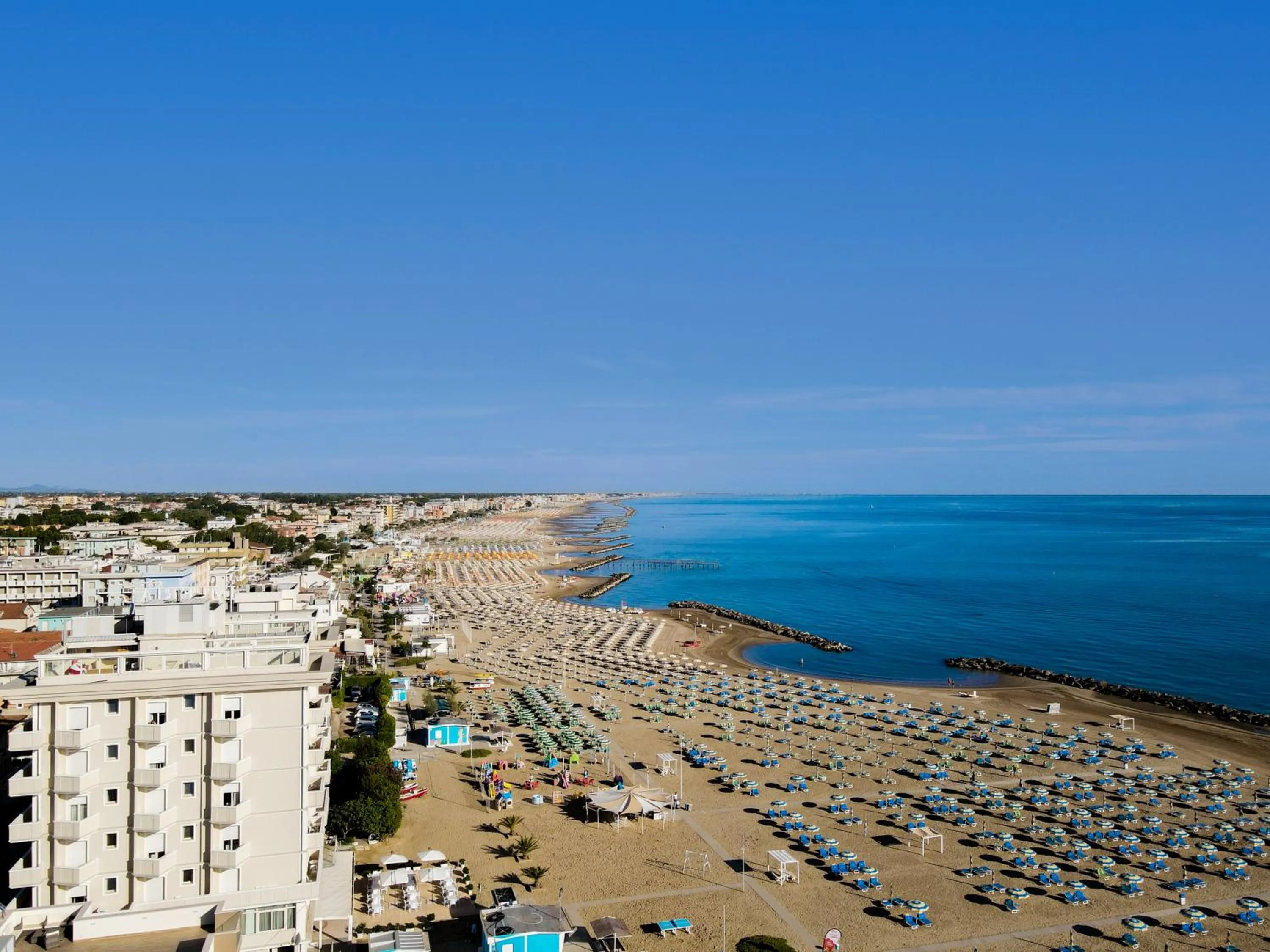 Property building in Hotel Imperial Beach - Dada Hotels