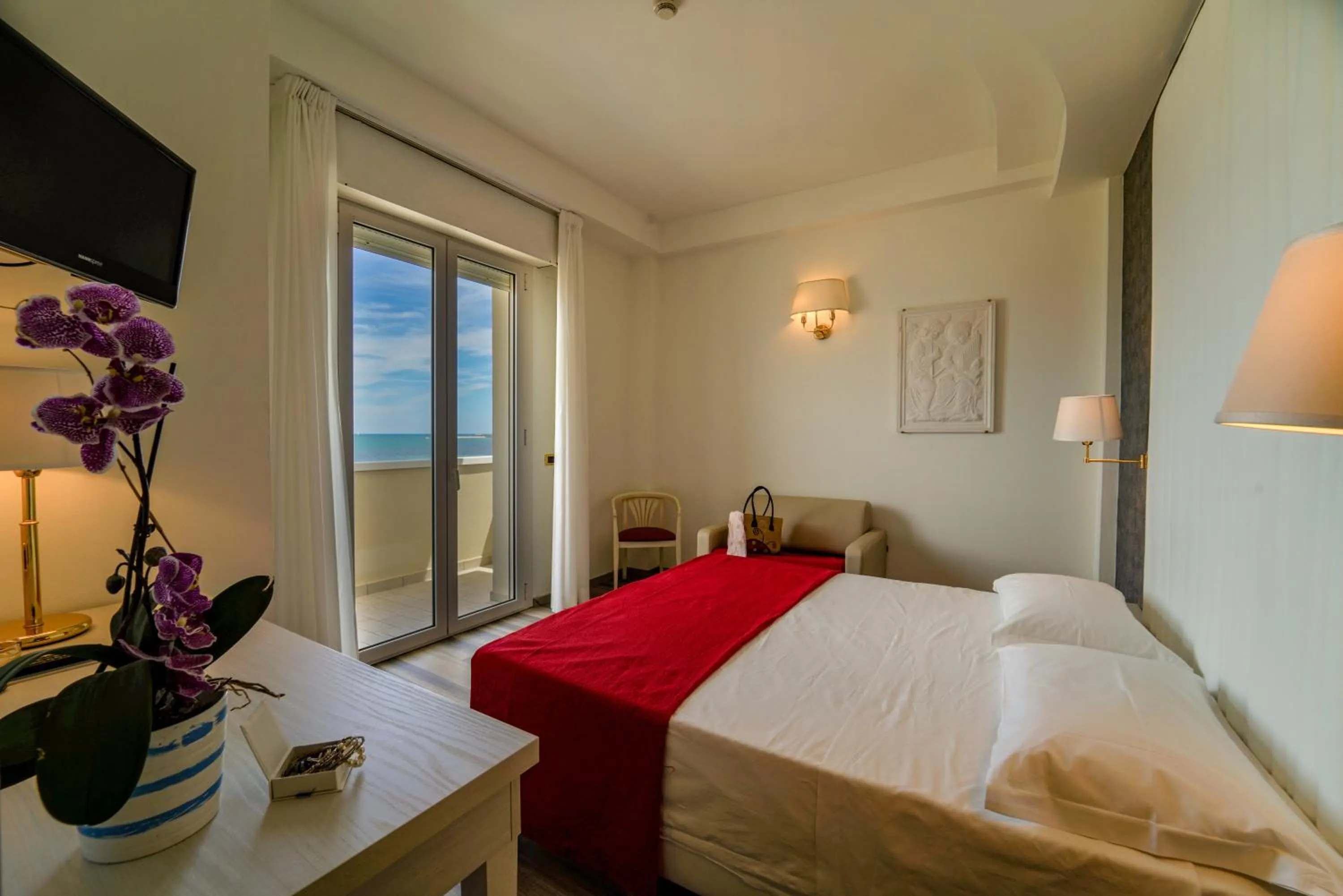 Bedroom in Hotel Imperial Beach - Dada Hotels