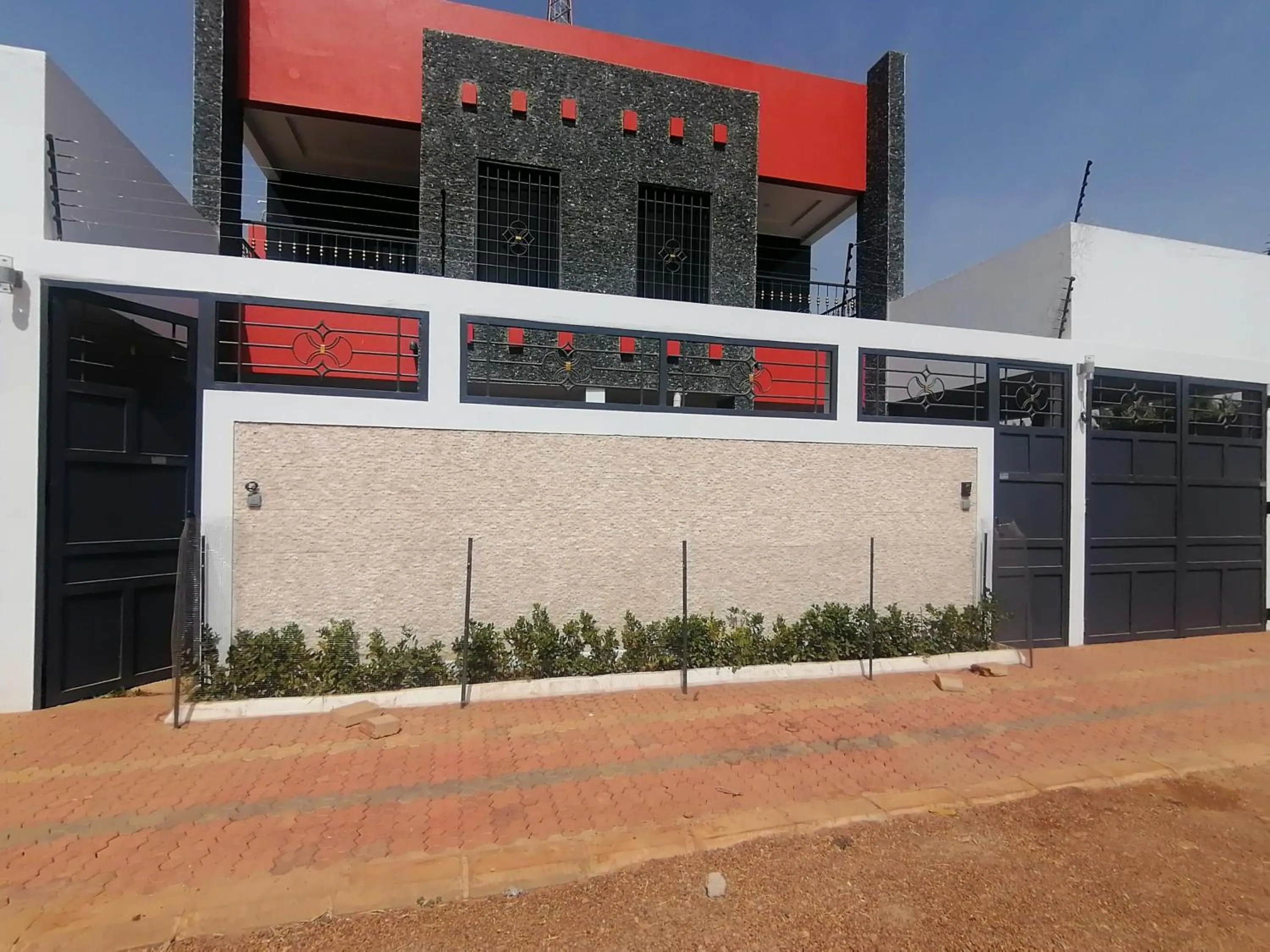 Facade/entrance in RÉSIDENCE HÔTELIÈRE KAWEROU