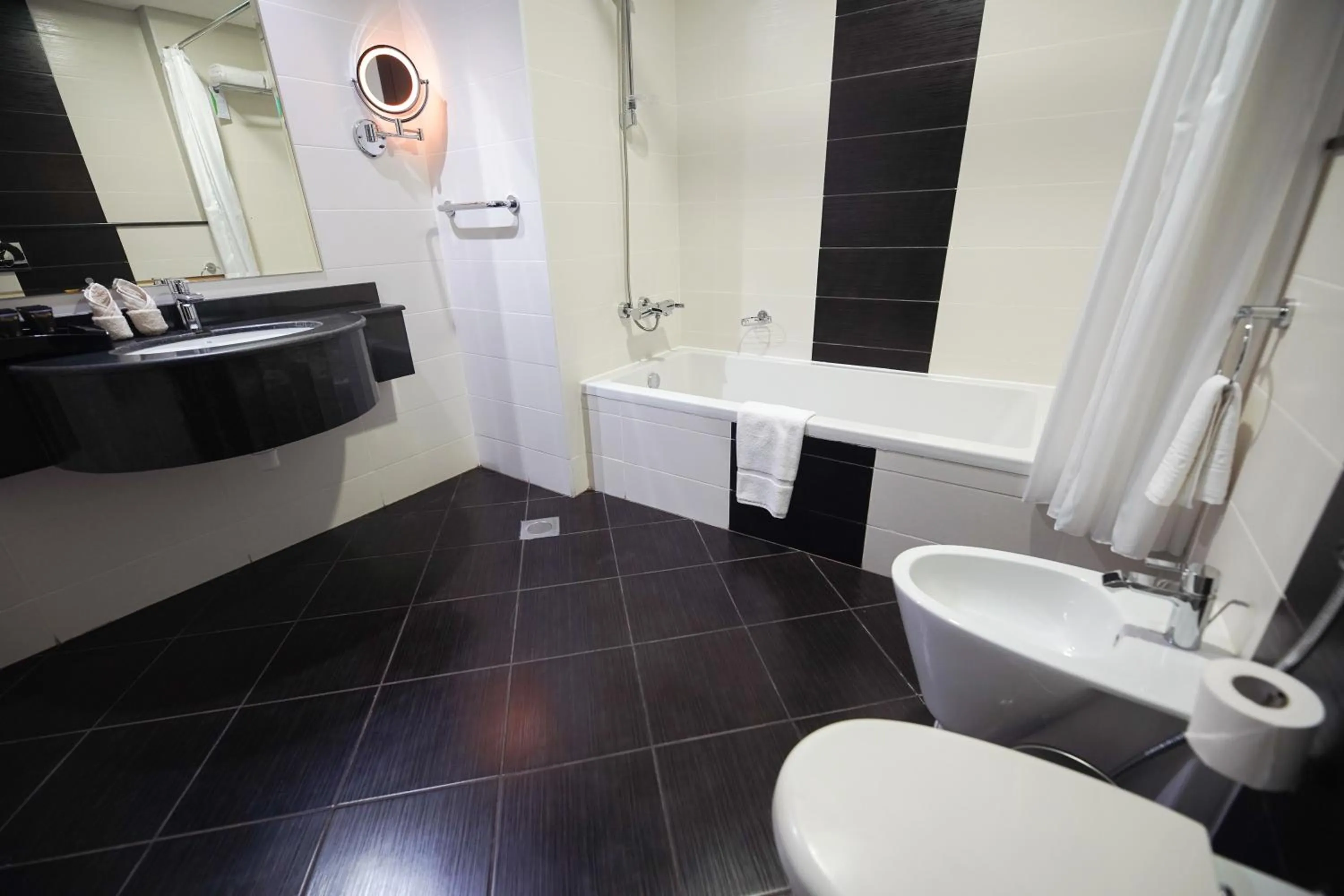 Bathroom in Grand Villaggio Hotel Abu Dhabi