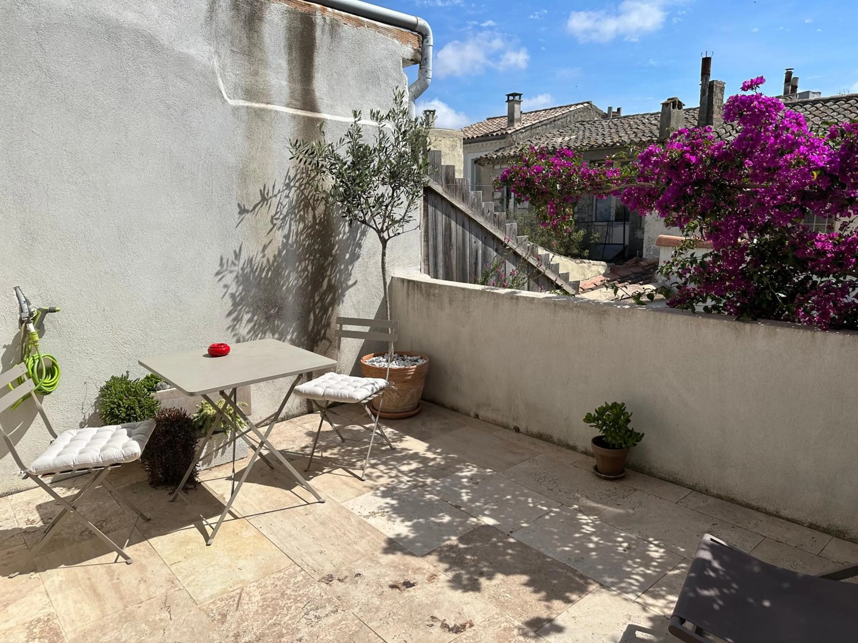 Appartements 3 étoiles terrasse ou patio intra-muros