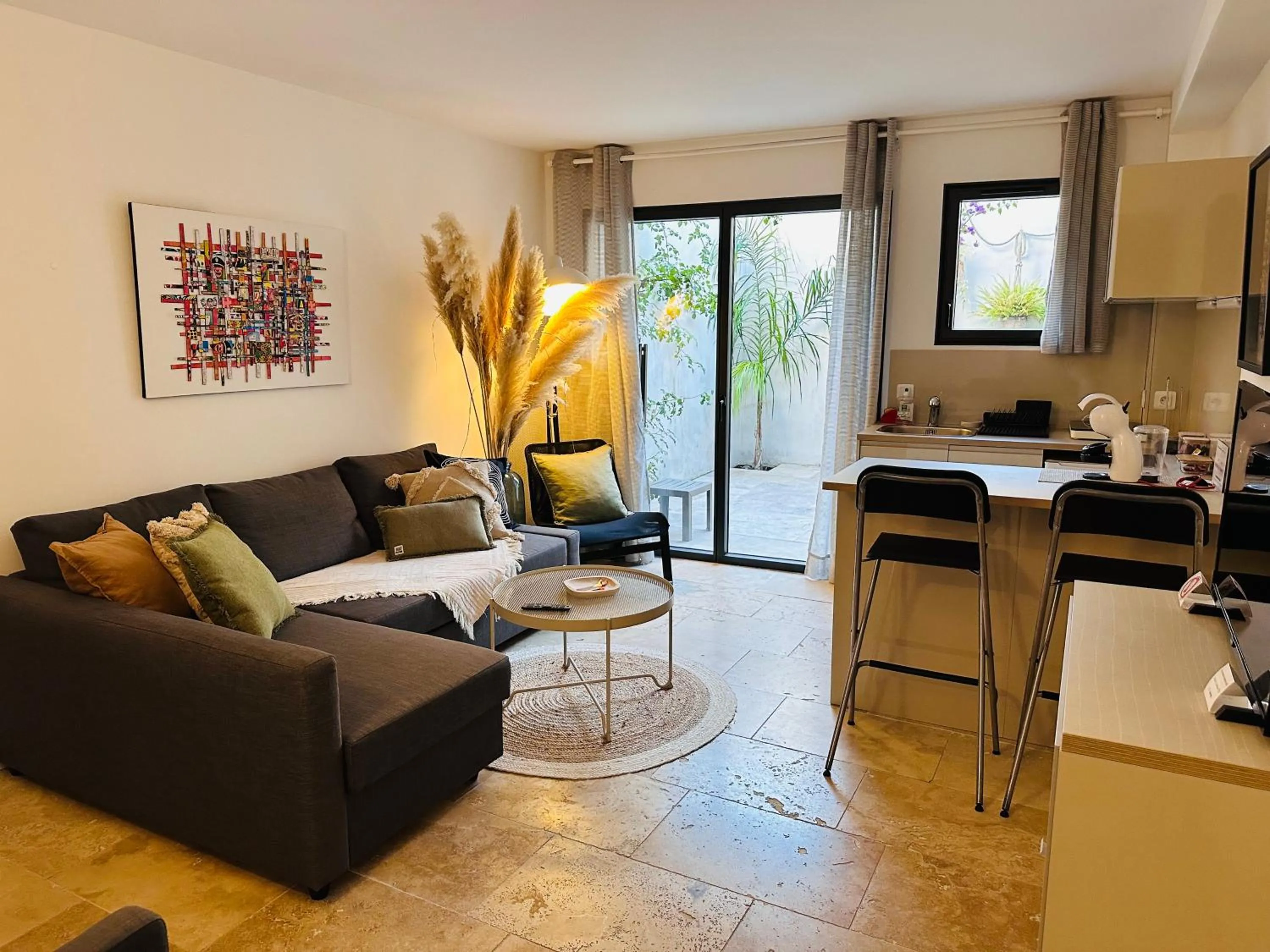 Appartements 3 étoiles terrasse ou patio intra-muros
