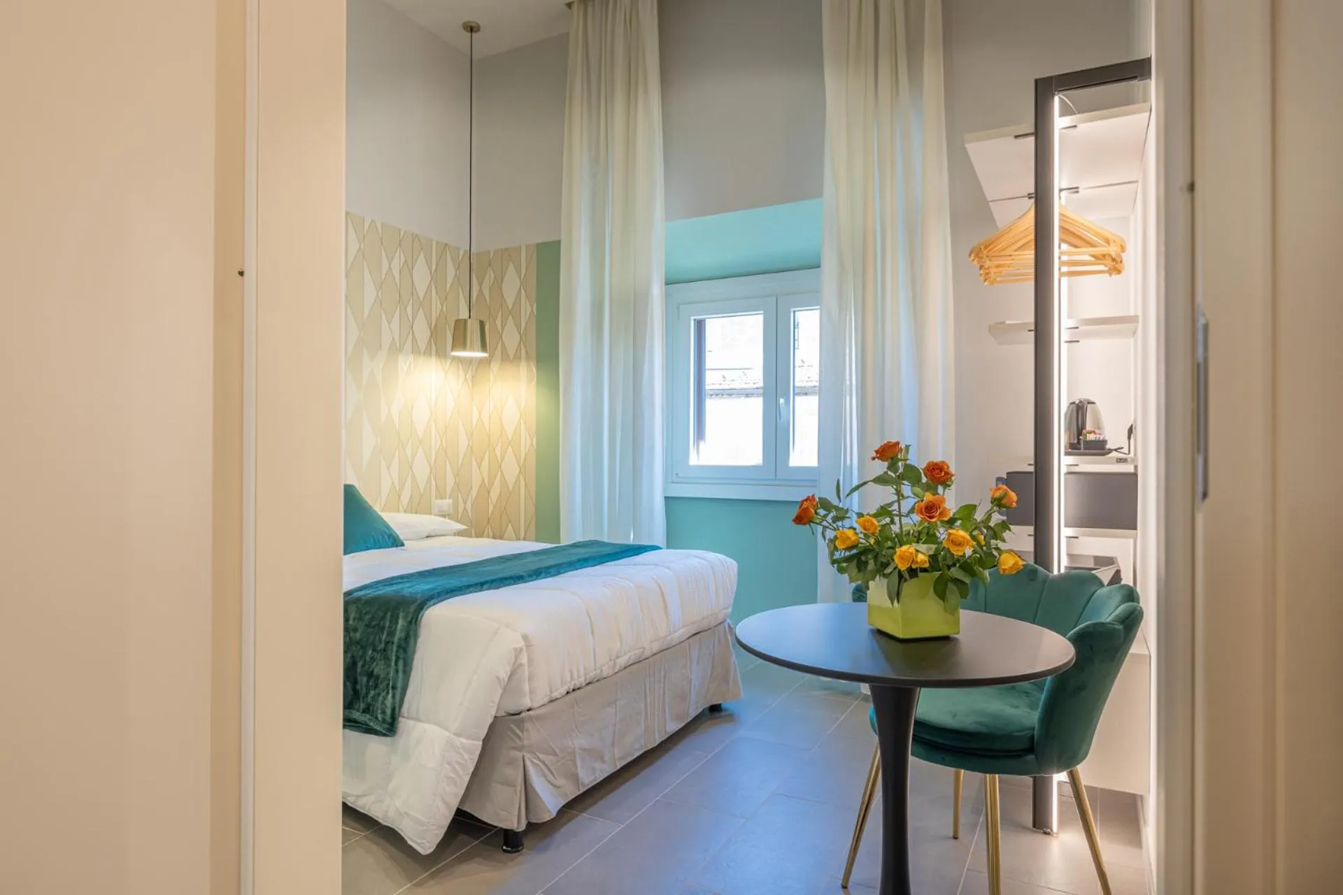 Bedroom, Bed in New Morpheus Rooms