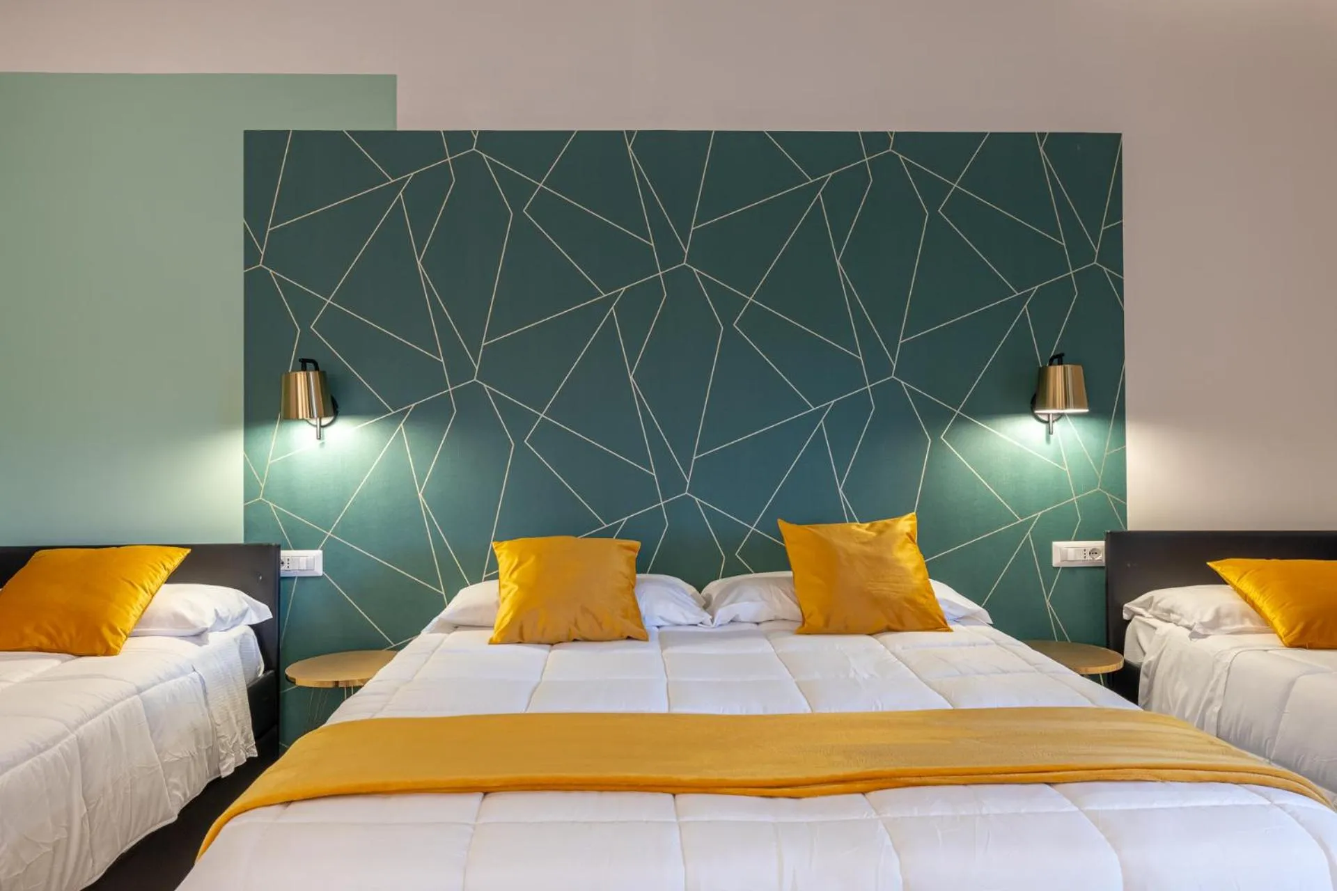 Bedroom, Bed in New Morpheus Rooms