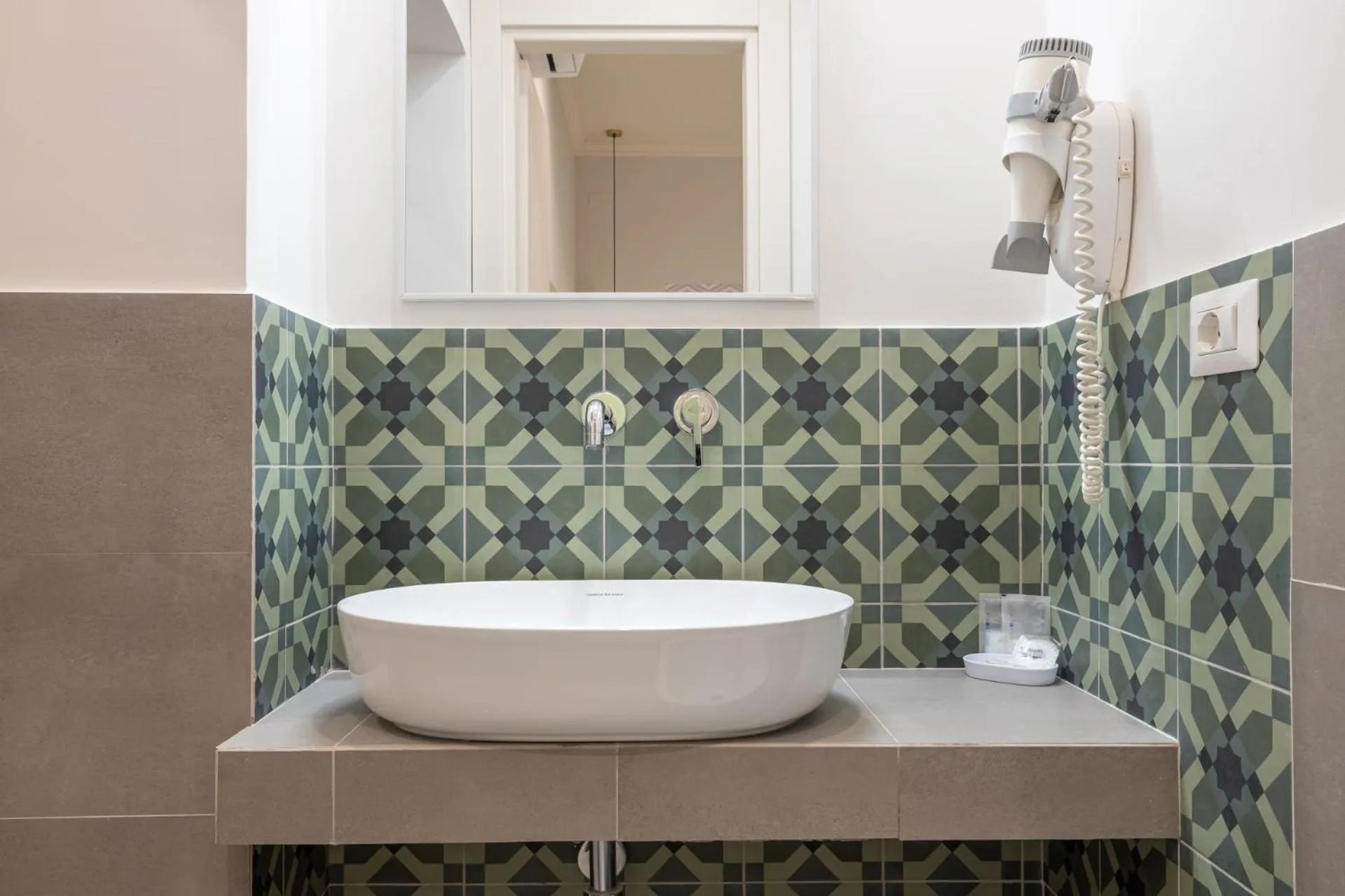 Bathroom in New Morpheus Rooms