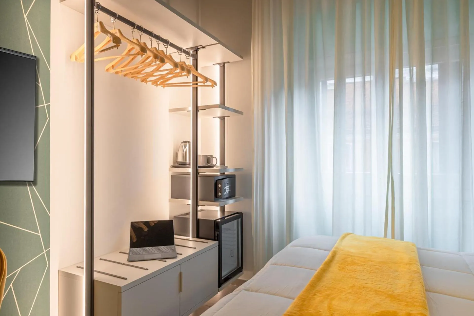 Bedroom, Bed in New Morpheus Rooms