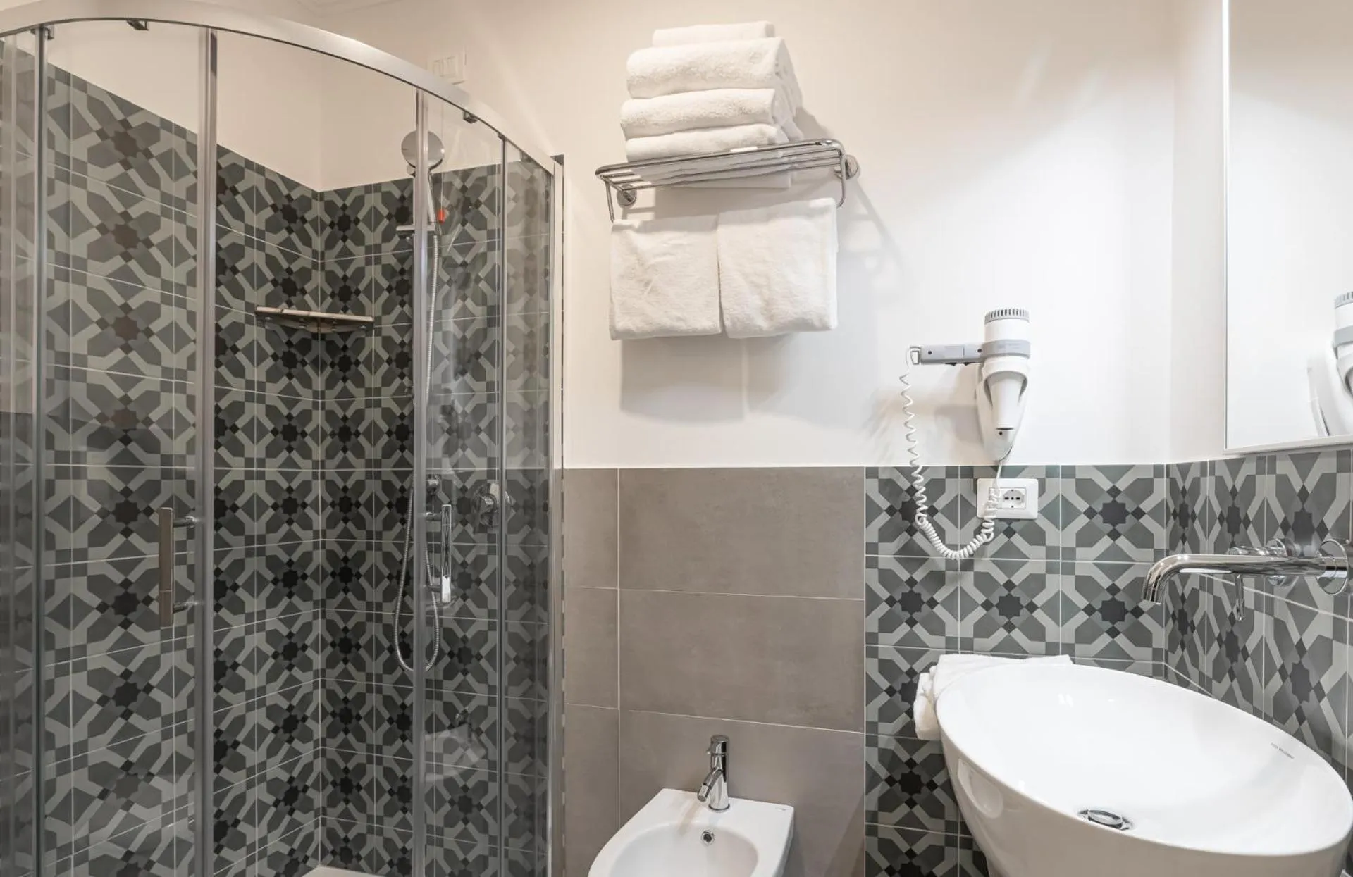 Shower in New Morpheus Rooms