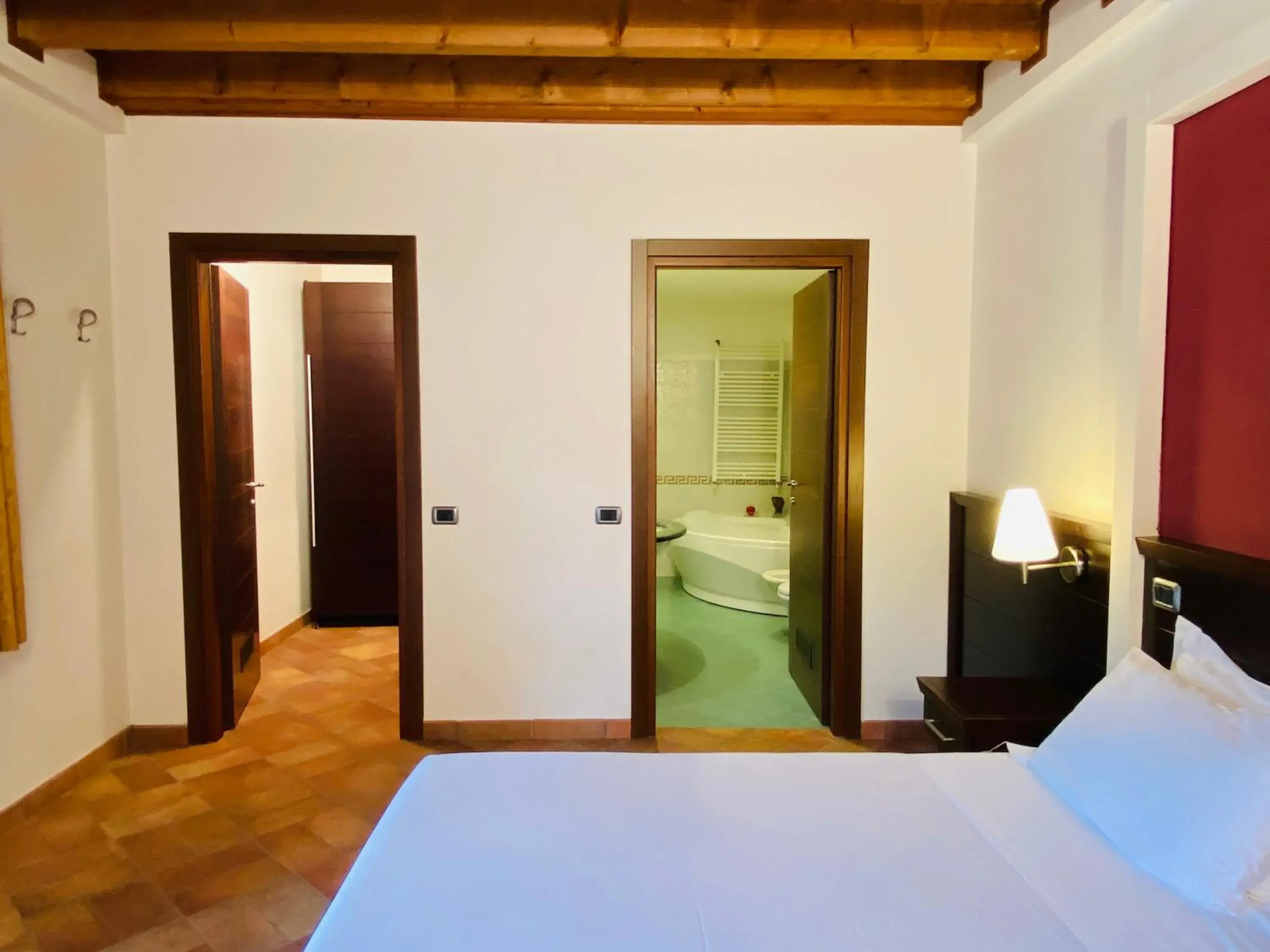 King Room with Spa Bath in Country Hotel Castelbarco King Room with Spa Bath in Country Hotel Castelbarco