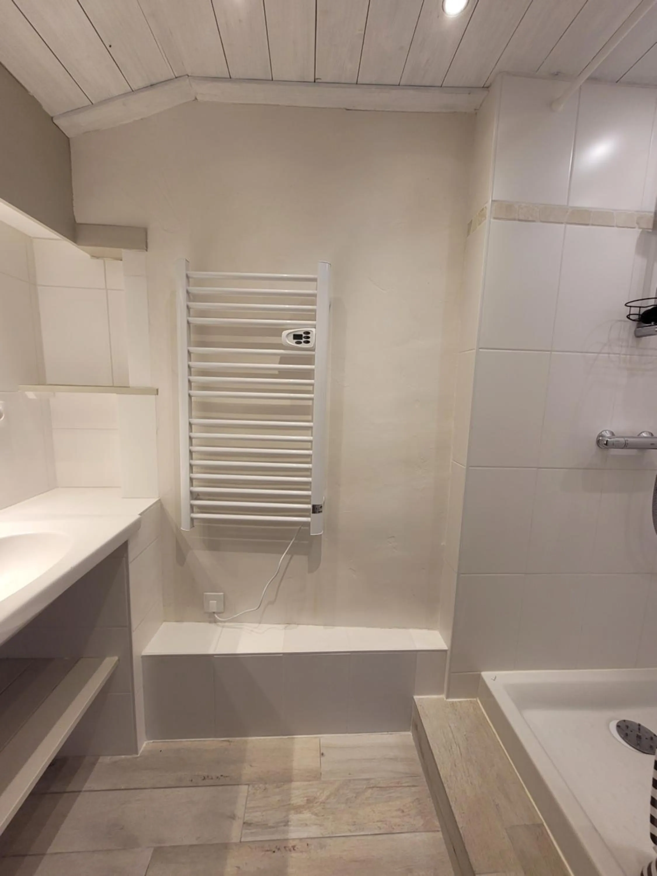 Shower in La Cressonnière