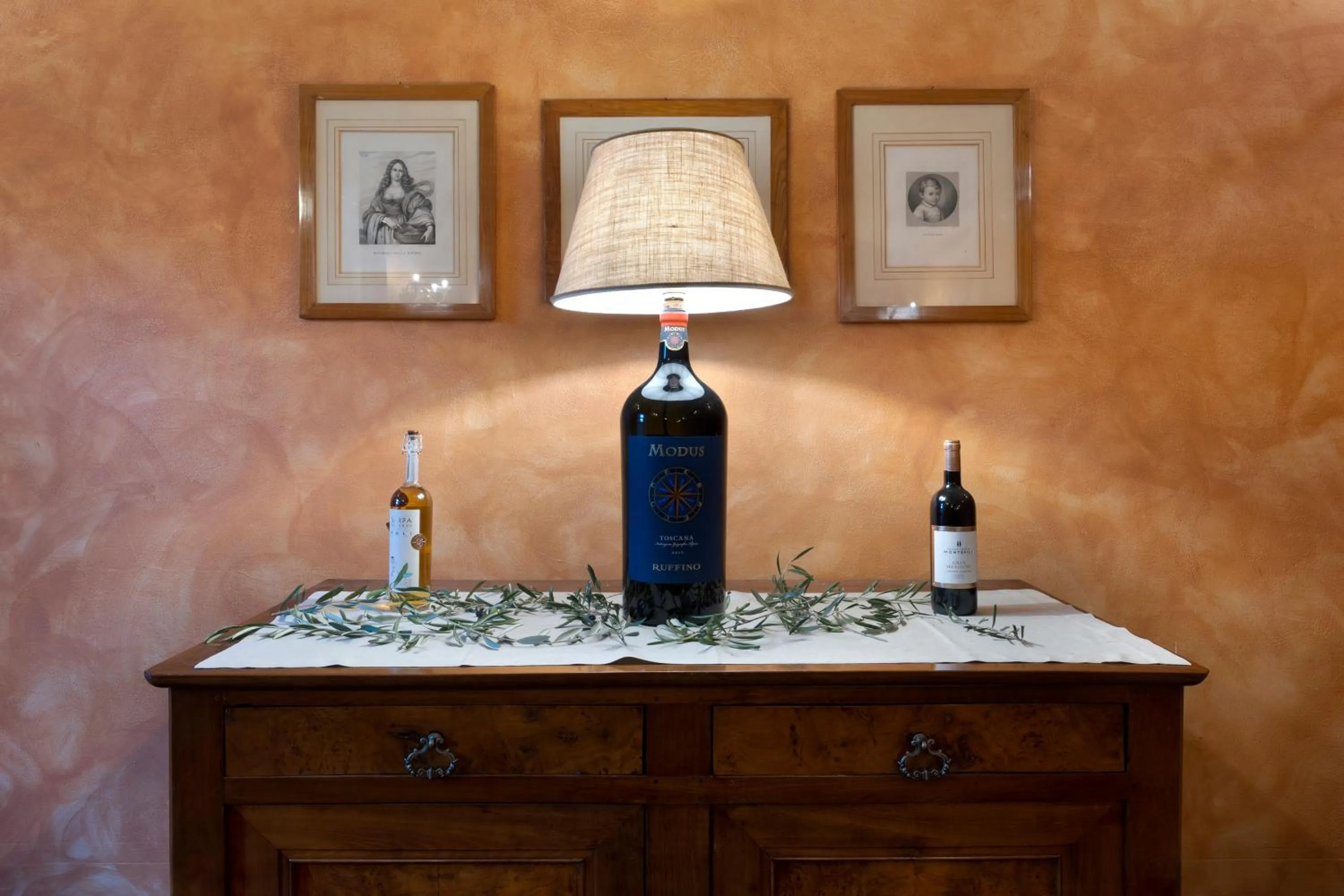 Decorative detail in Villa Castiglione