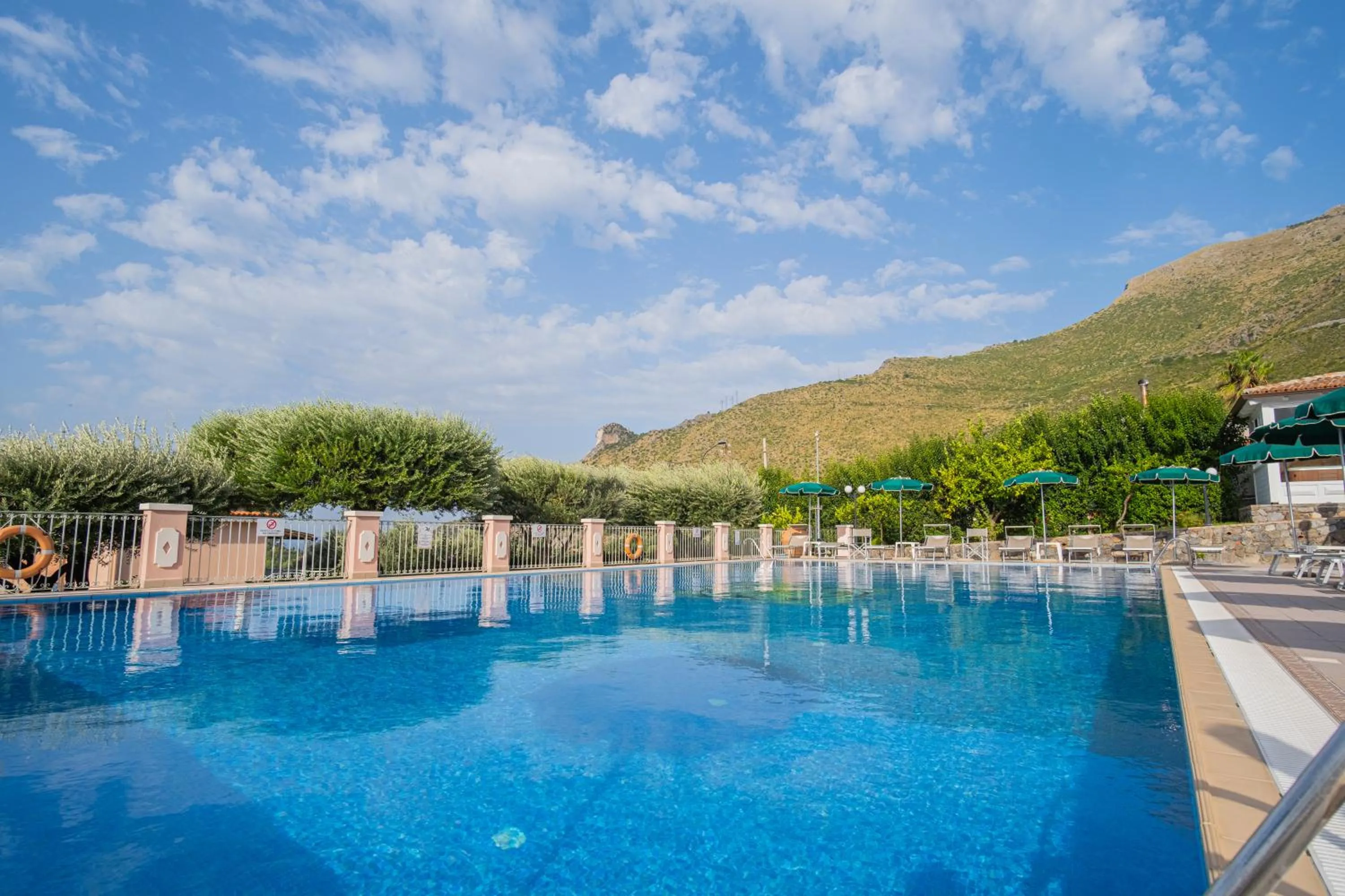 Hotel Ristorante Borgo La Tana