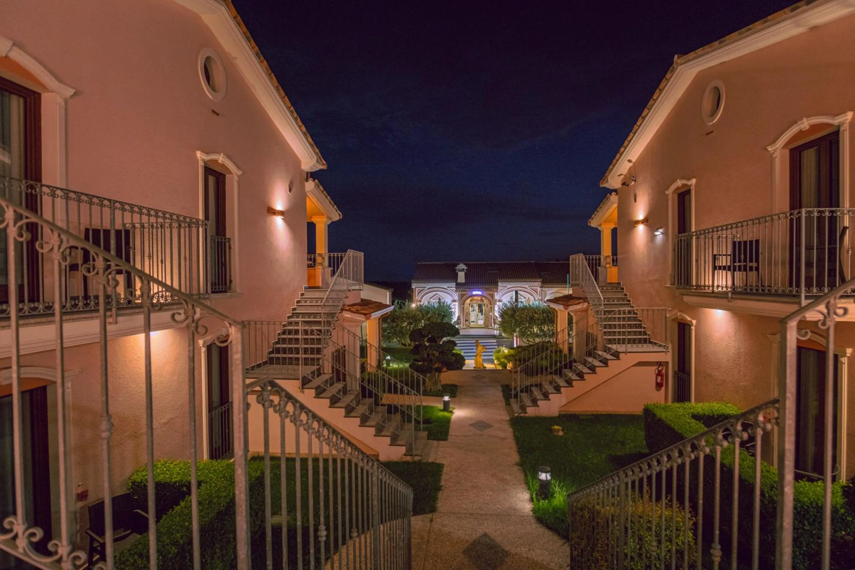 Property building in Hotel Ristorante Borgo La Tana