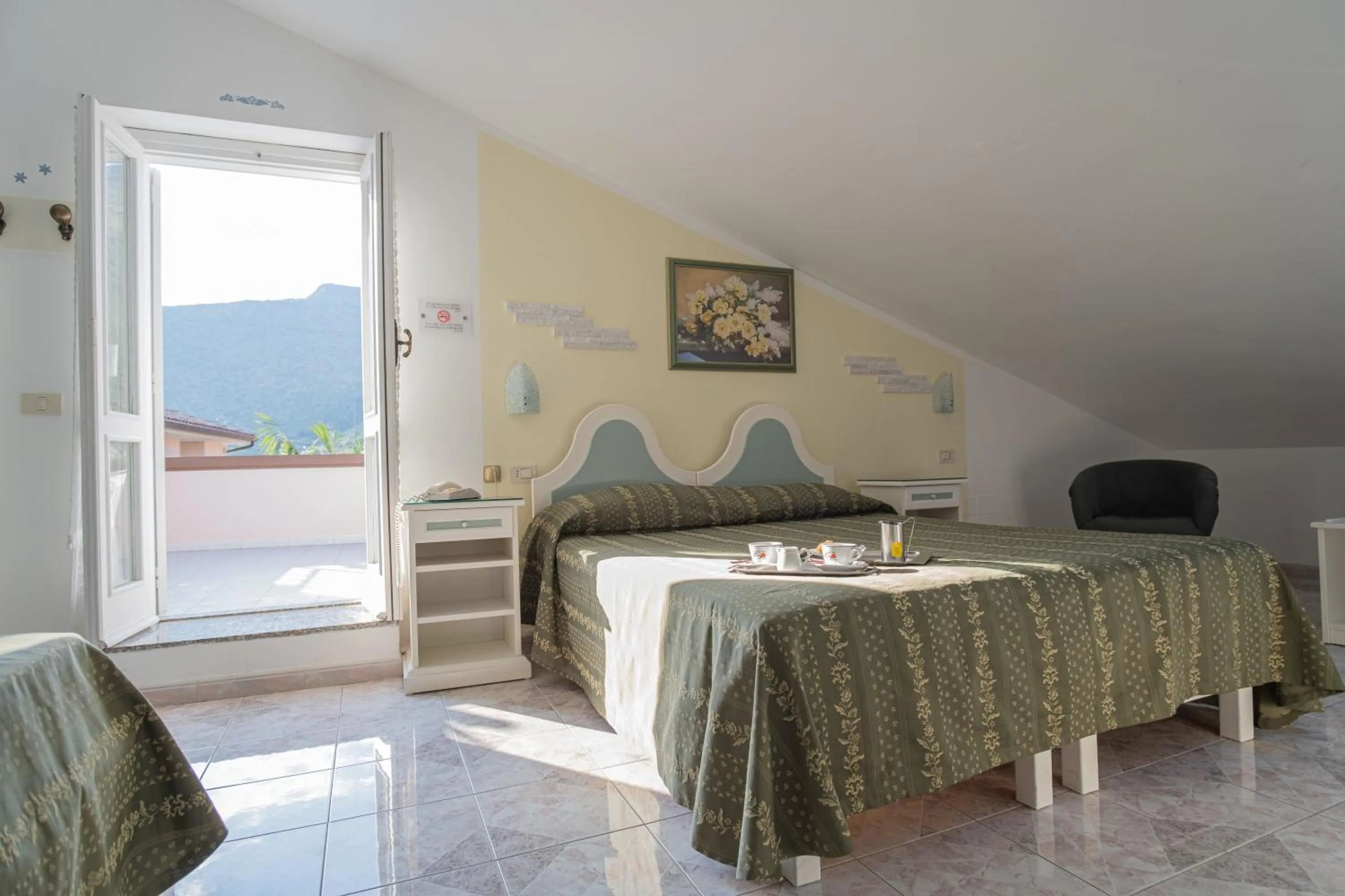 Bed in Hotel Ristorante Borgo La Tana